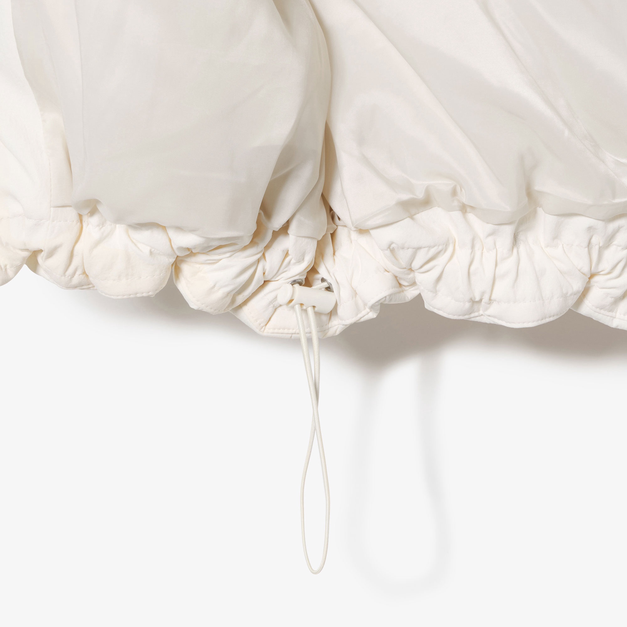 クロップド撥水中綿ベスト