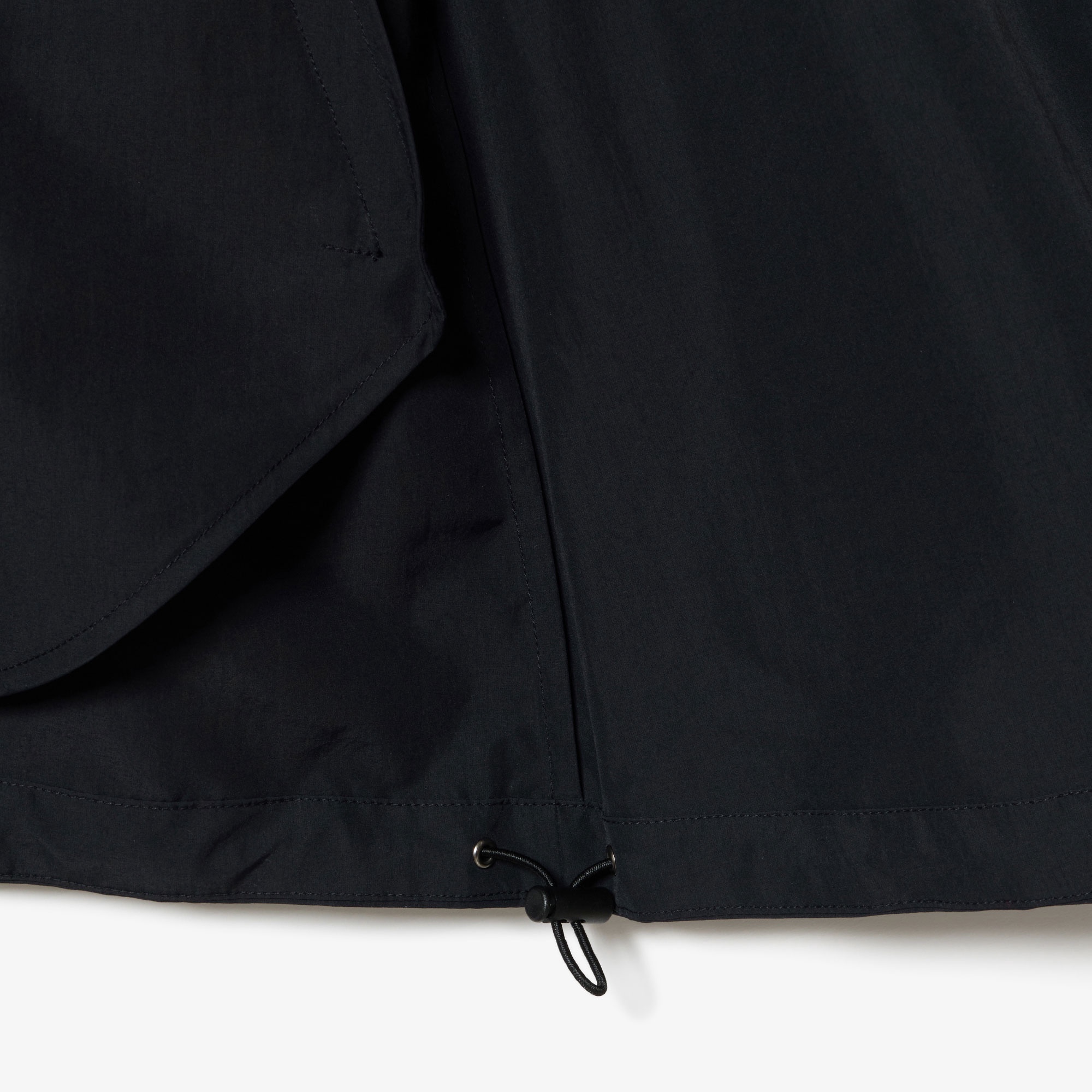 ユーティリティマウンテンパーカ