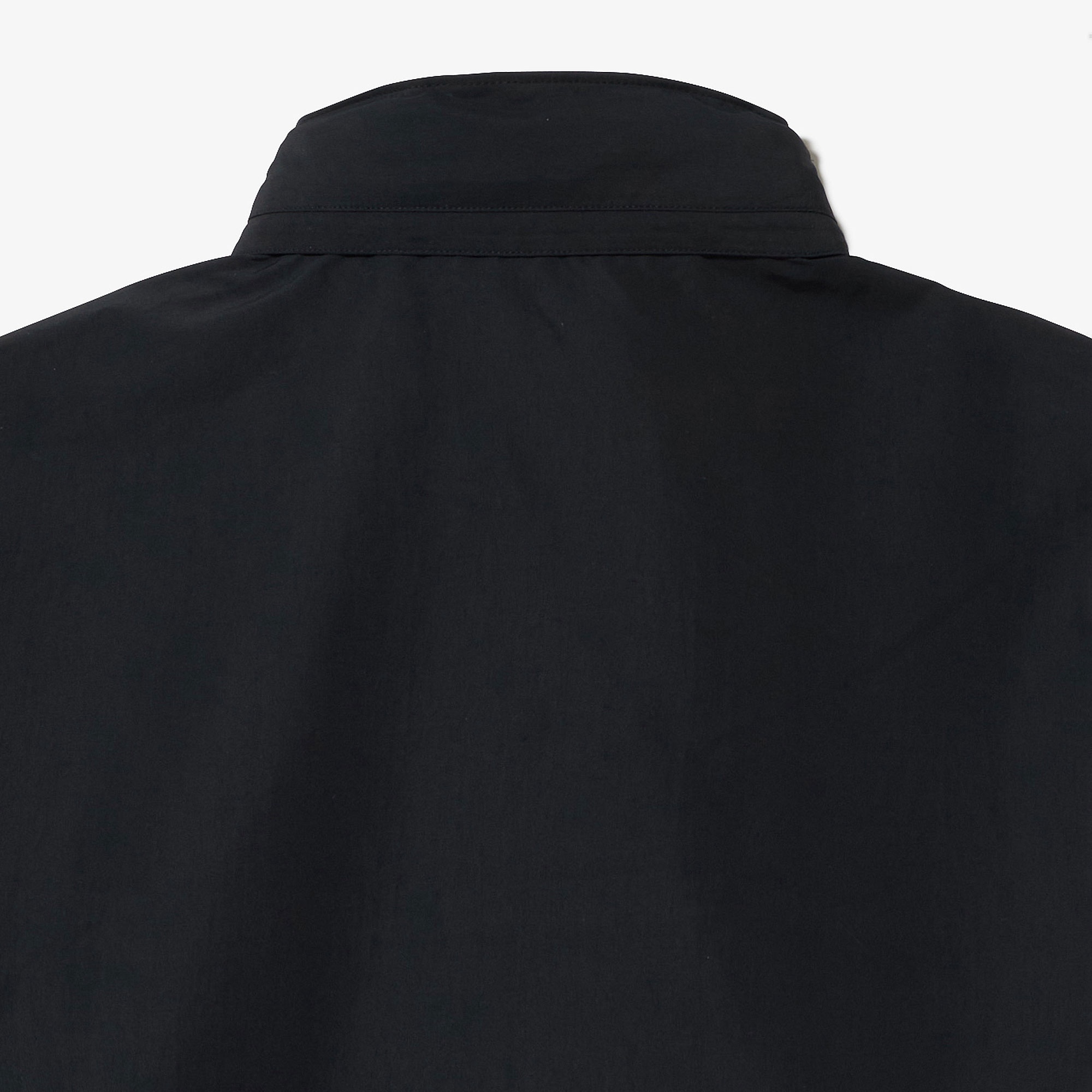 ユーティリティマウンテンパーカ