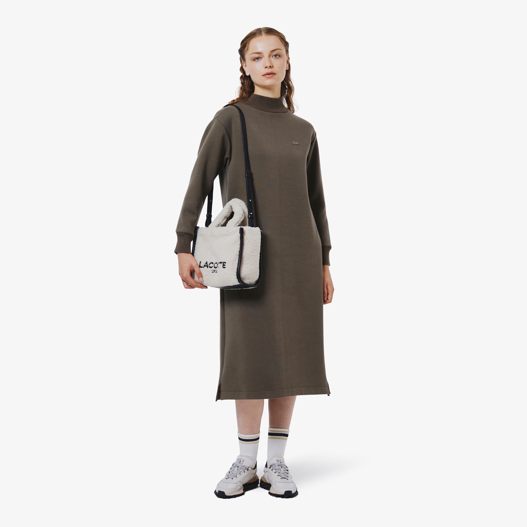 ダンボールニットドレス