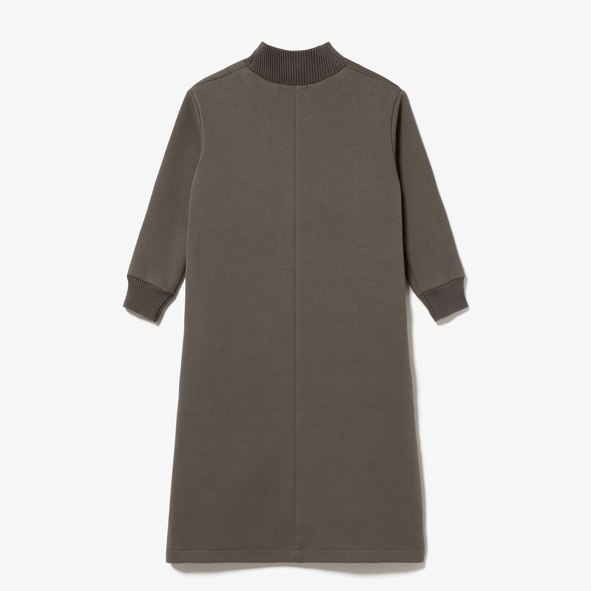 ダンボールニットドレス