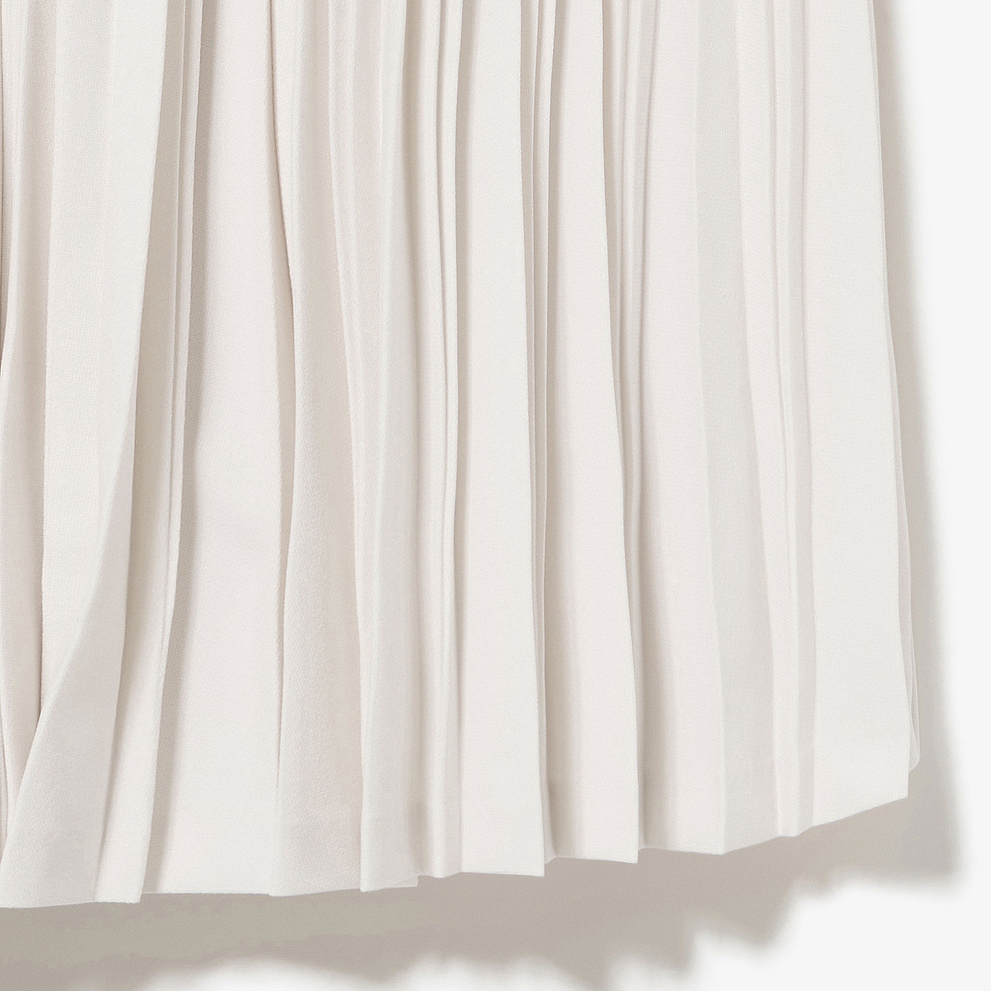 変形プリーツAラインスカート