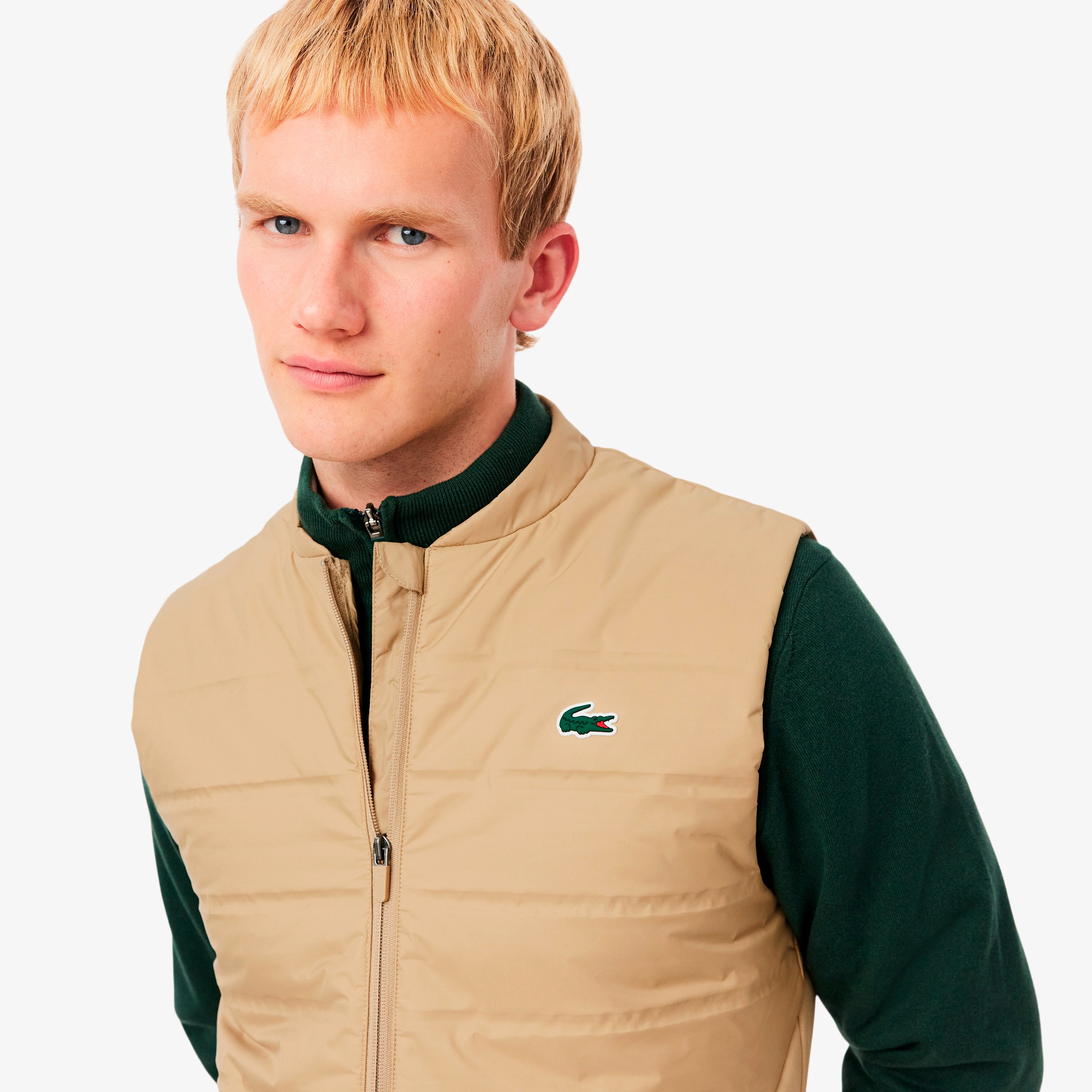 キルティング切り替え中綿ベスト