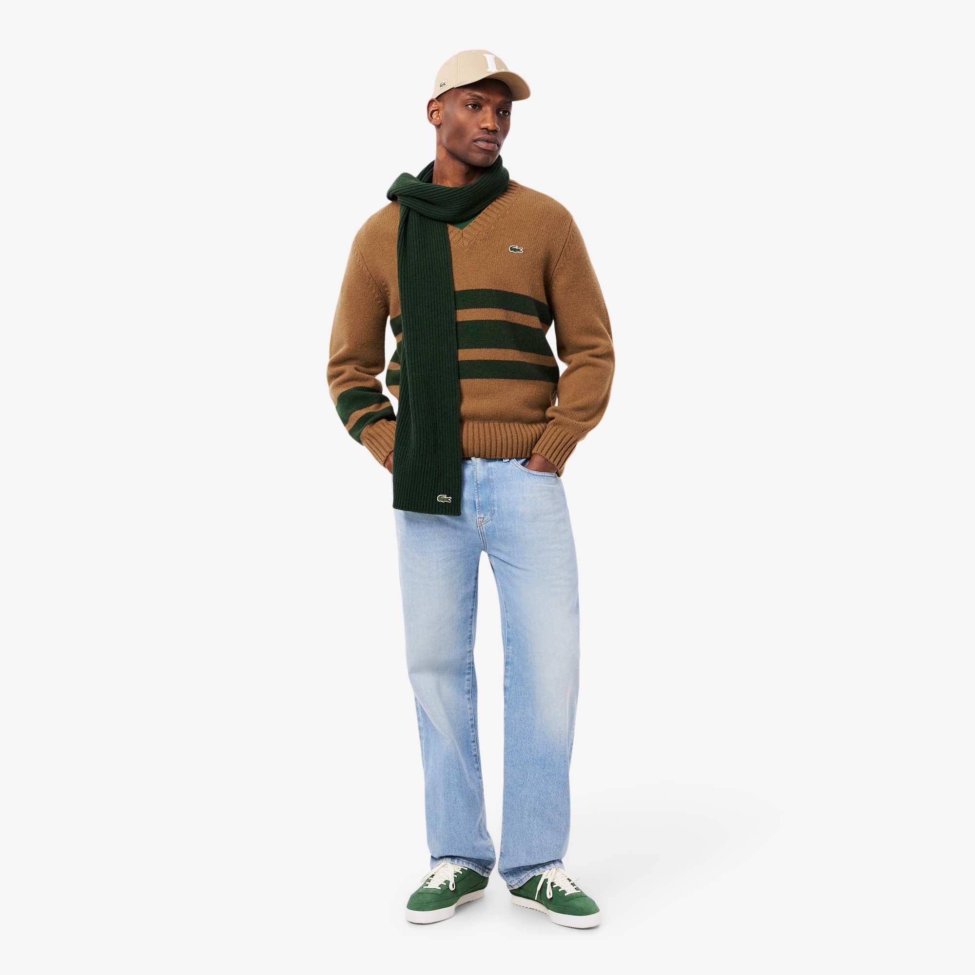 アシンメトリーボーダーVネックセーター