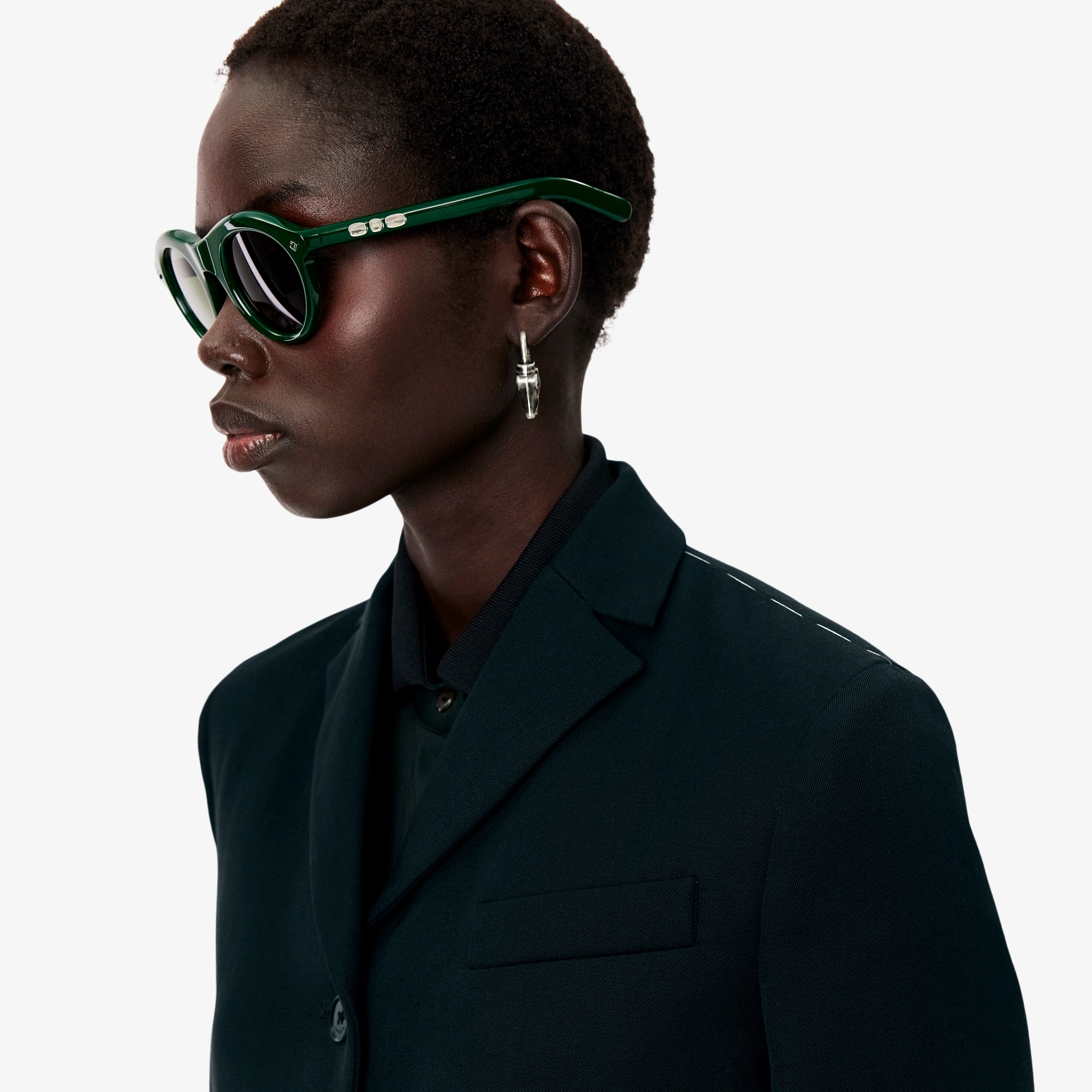 『FW25 Fashion Show』ライトウェイトウールキャンバスブレザー