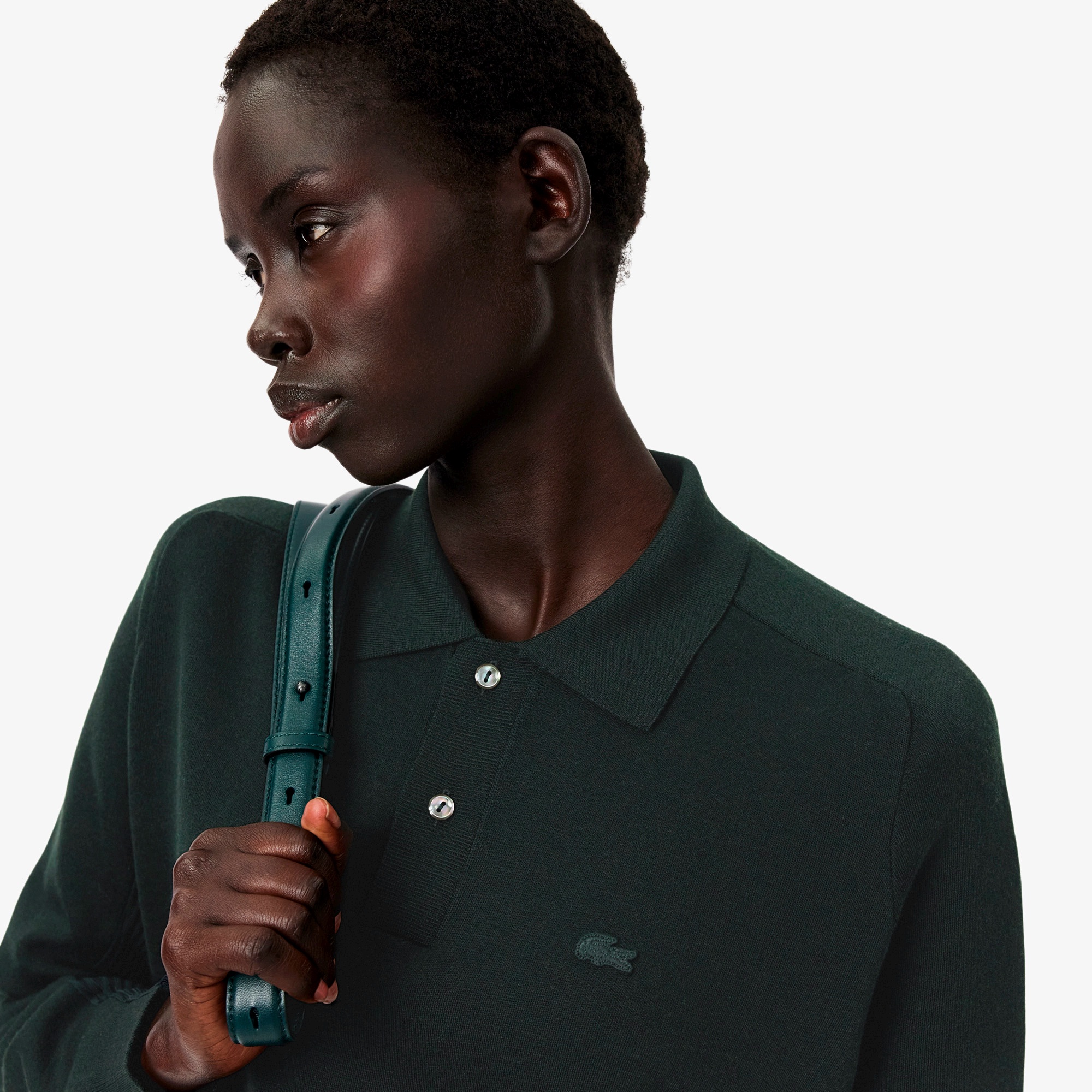 『FW25 Fashion Show』ウールブレンドポロカラーニットセーター