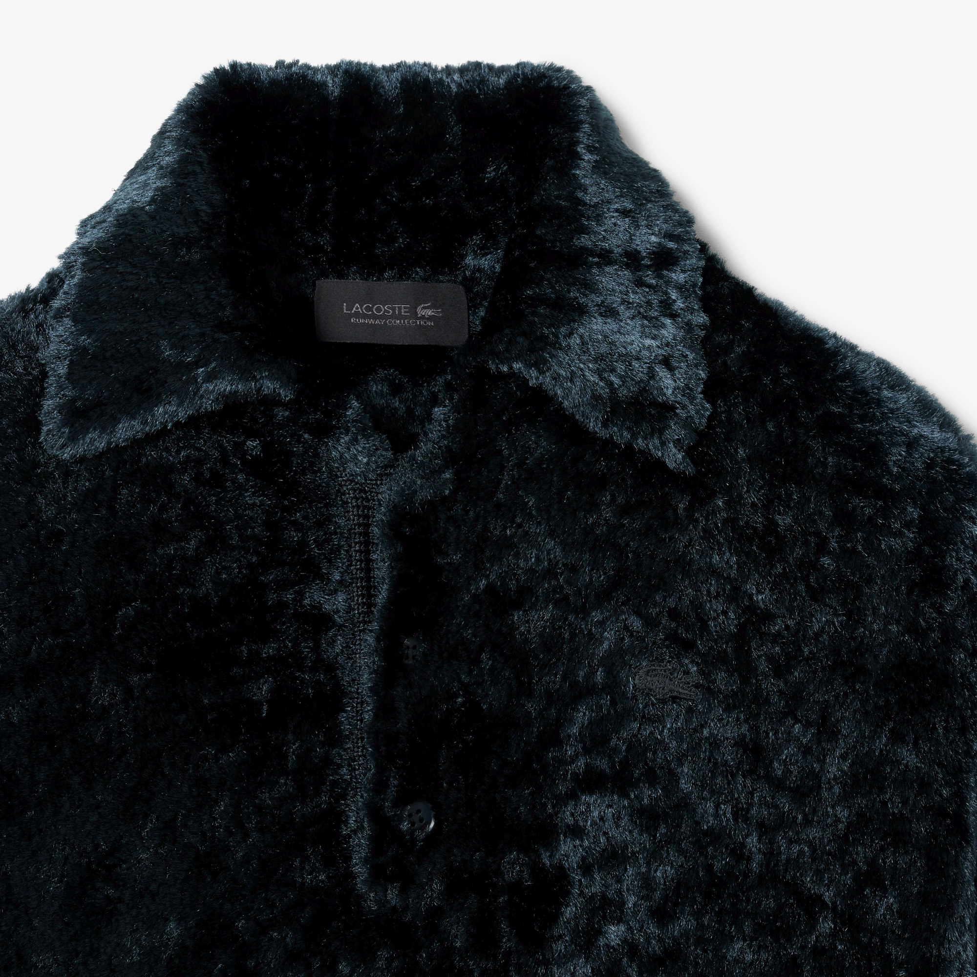 『FW25 Fashion Show』シャギーニットポロカラーセーター