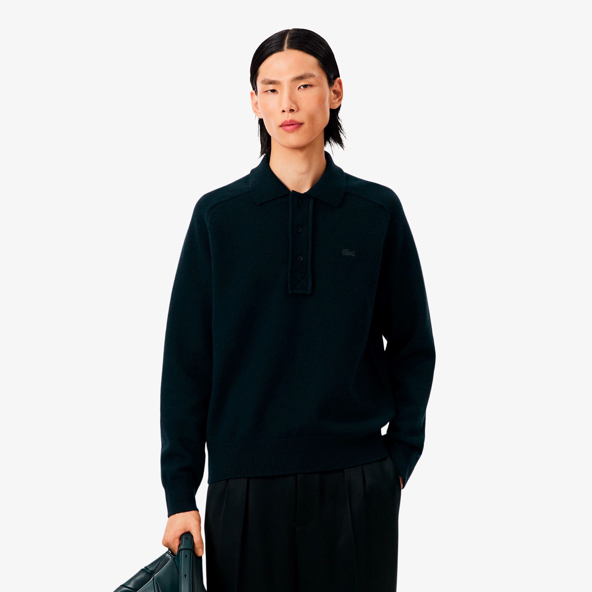 『FW25 Fashion Show』ブレンドフェルトウールポロカラーニットセーター