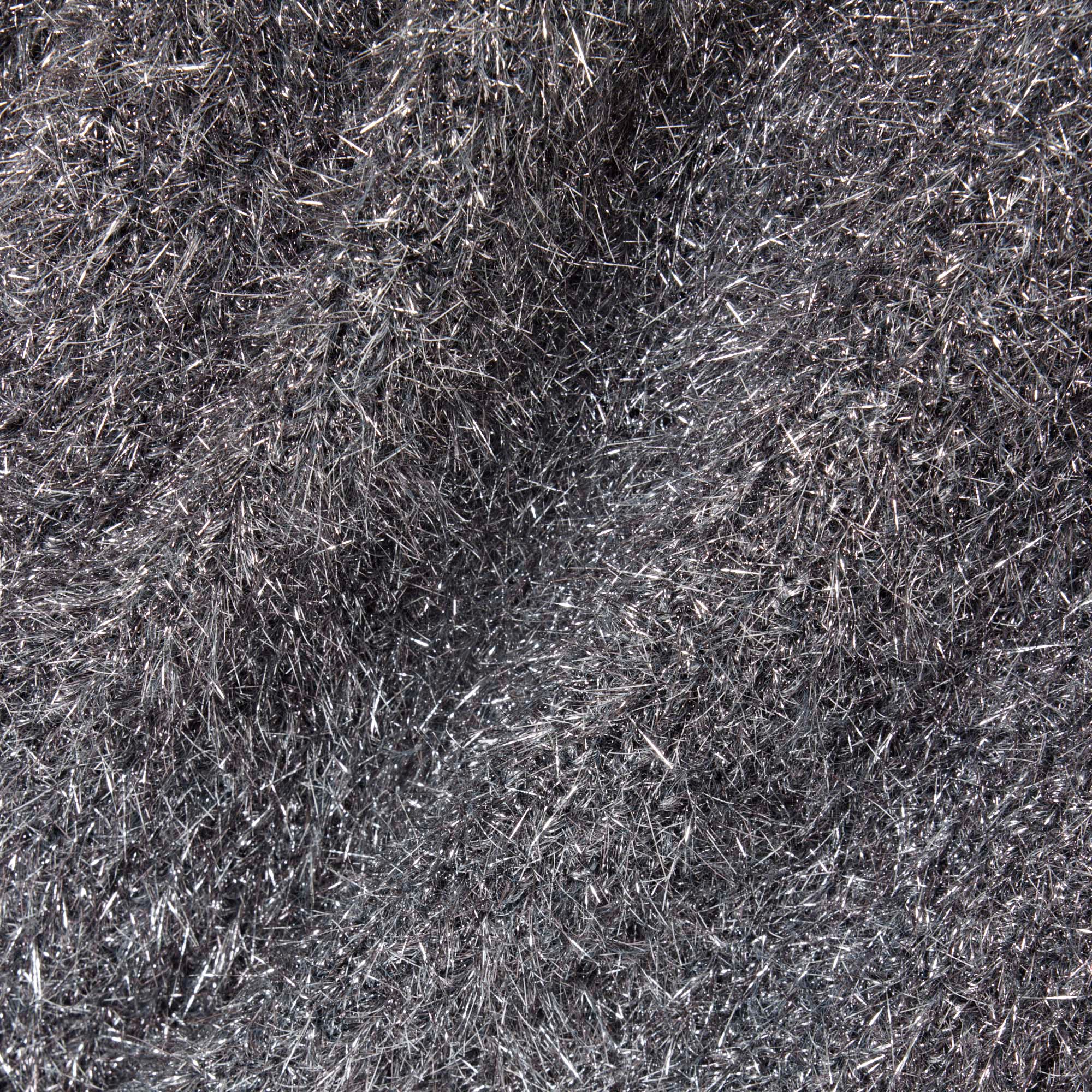 『FW25 Fashion Show』ルレックスニットカーディガン