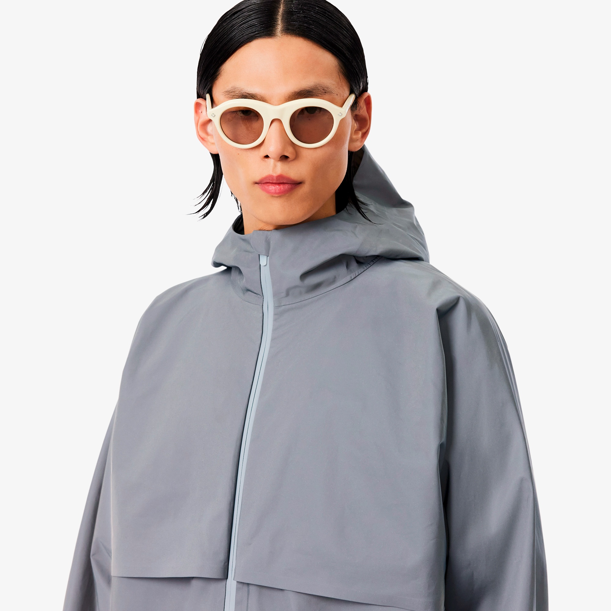 『FW25 Fashion Show』リフレクティブトラックジャケット