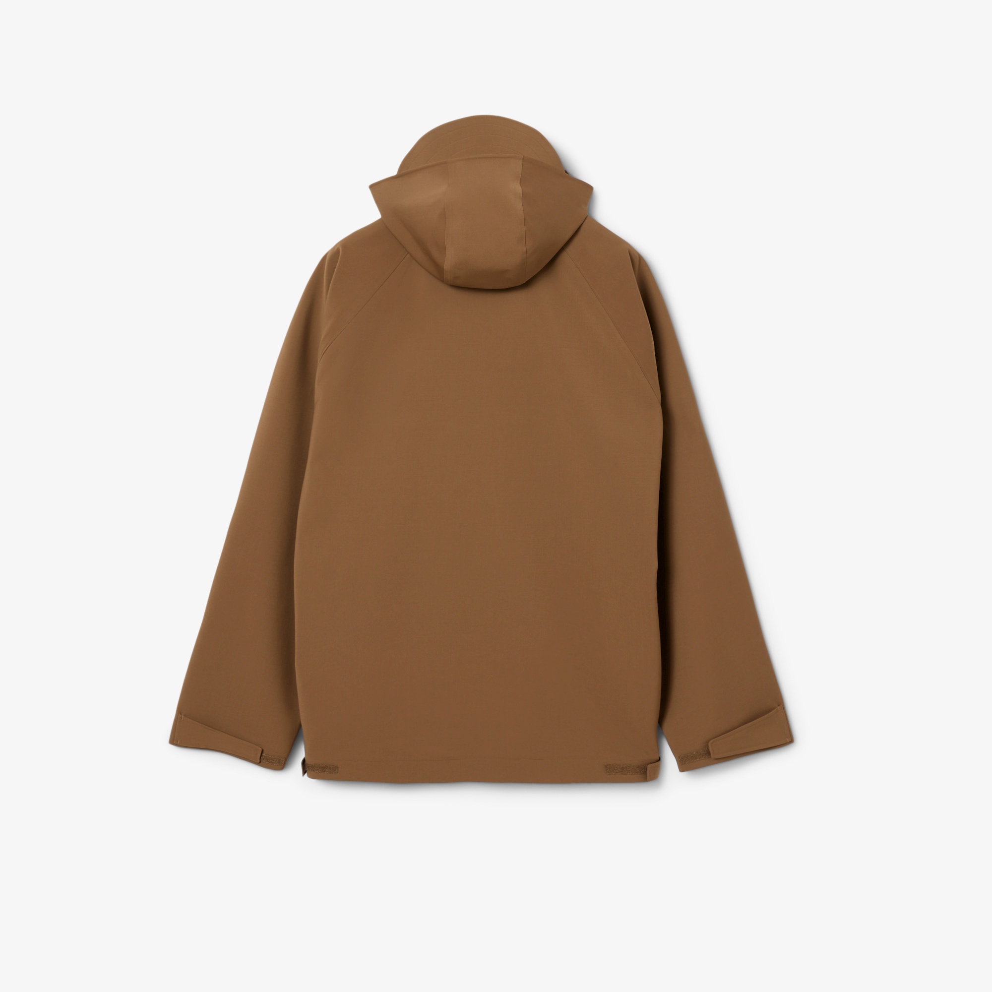 『FW25 Fashion Show』ウールブレンドウィンドブレーカー