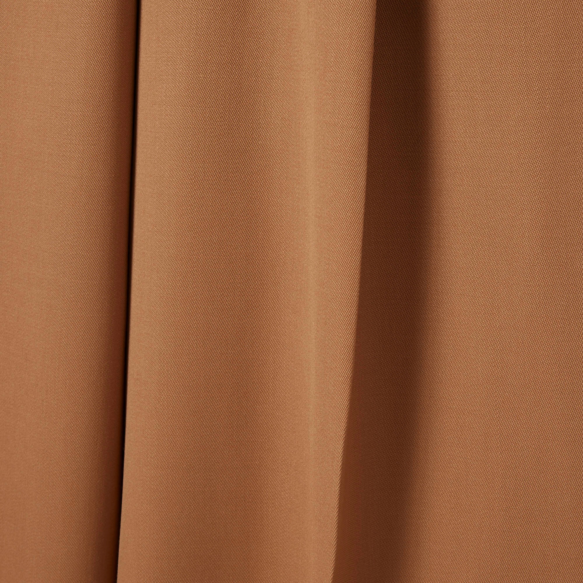 『FW25 Fashion Show』ワイドレッグウールパンツ