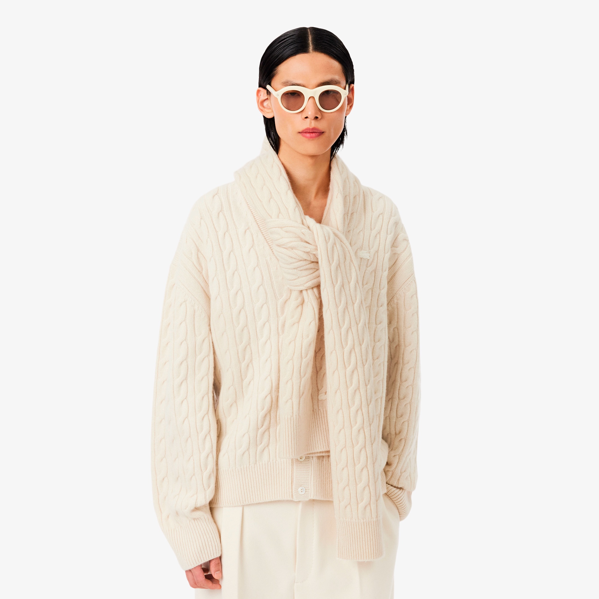 『FW25 Fashion Show』カシミアケーブルニットマフラー