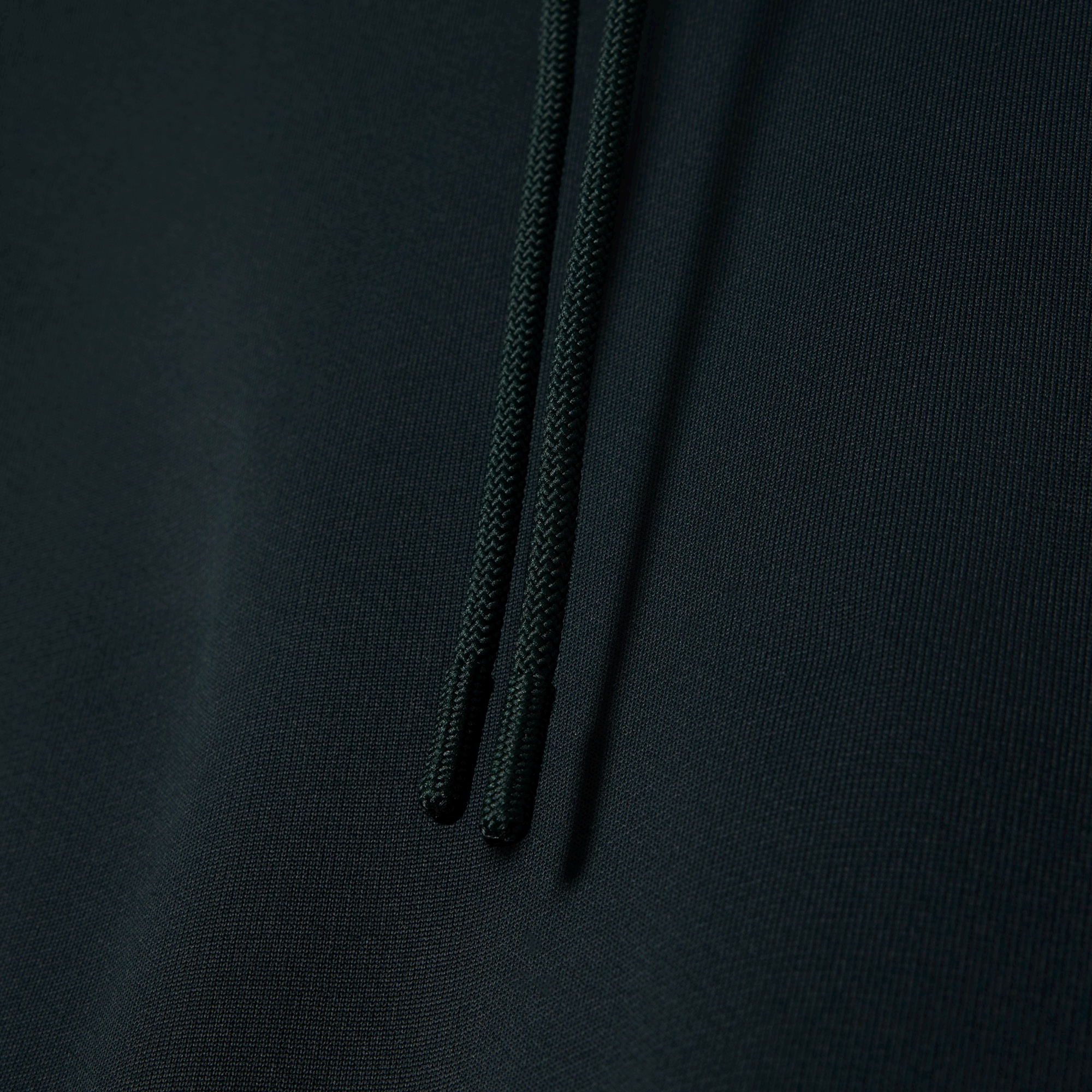 『FW25 Fashion Show』RENEワッペンハイネックハーフジップスウェット