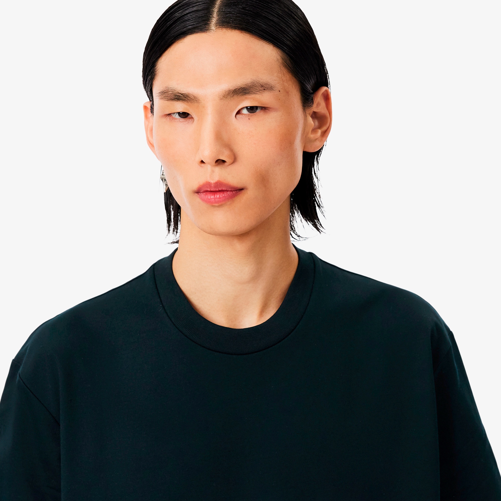 『FW25 Fashion Show』ビーズワニモチーフTシャツ