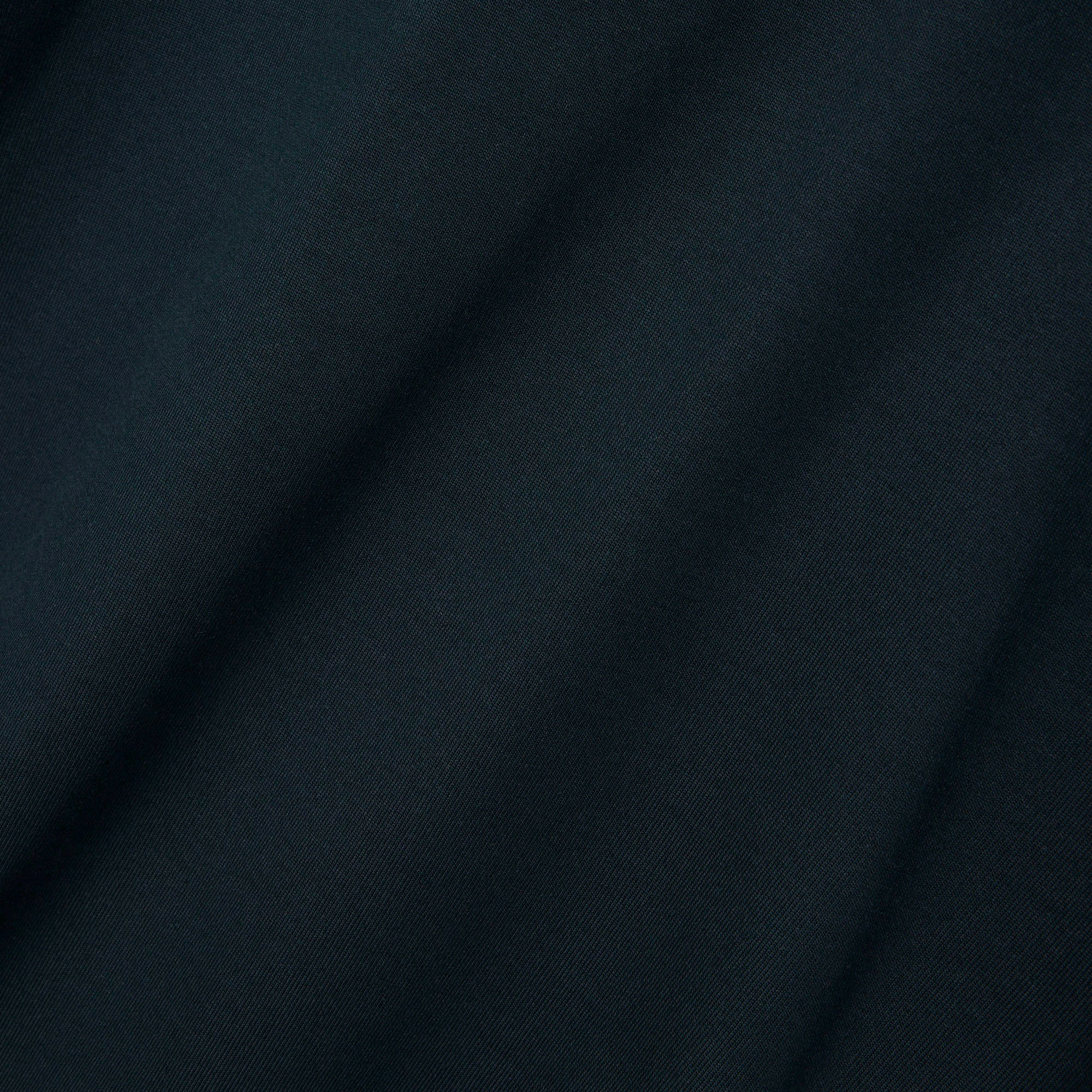 『FW25 Fashion Show』ビーズワニモチーフTシャツ