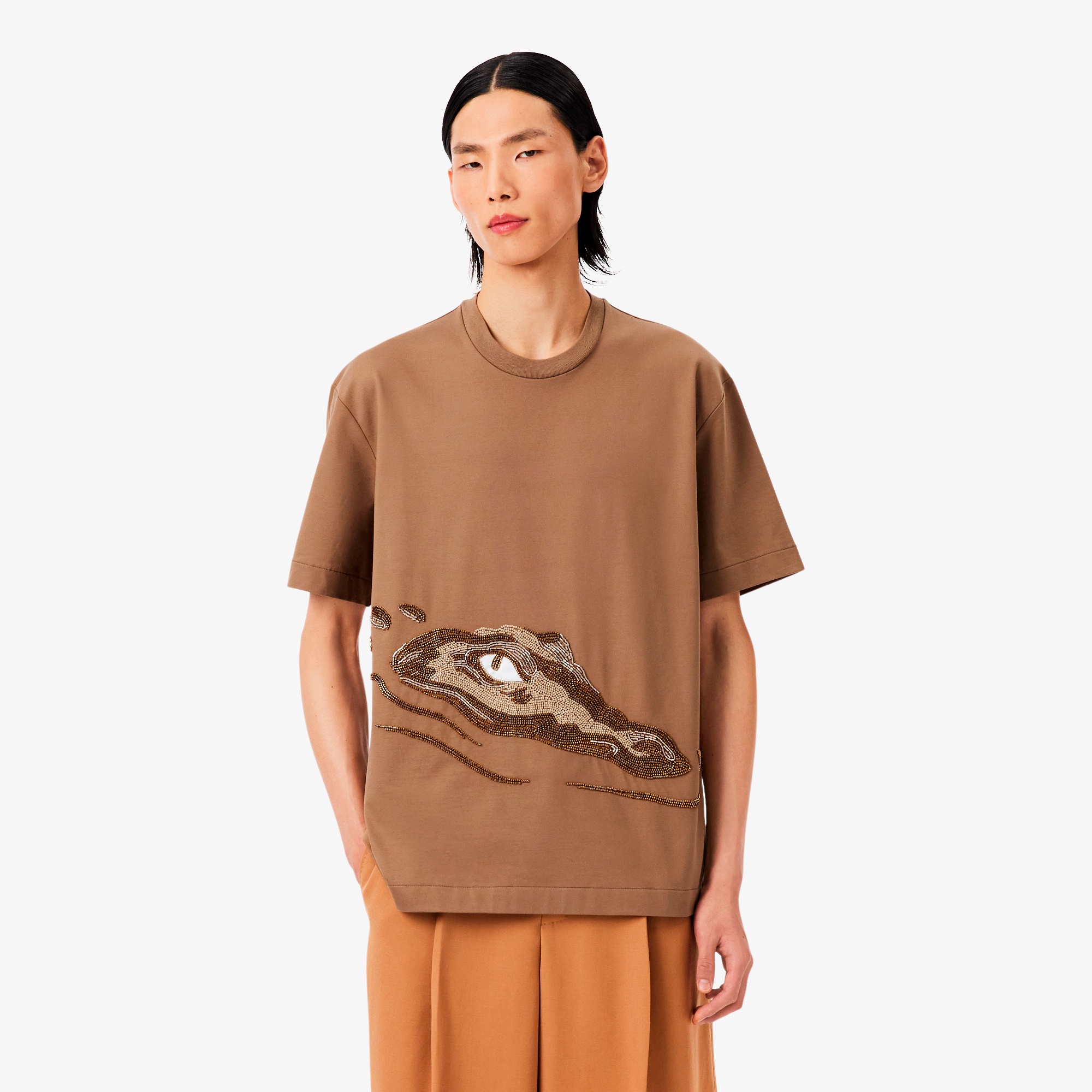 『FW25 Fashion Show』ビーズワニモチーフTシャツ