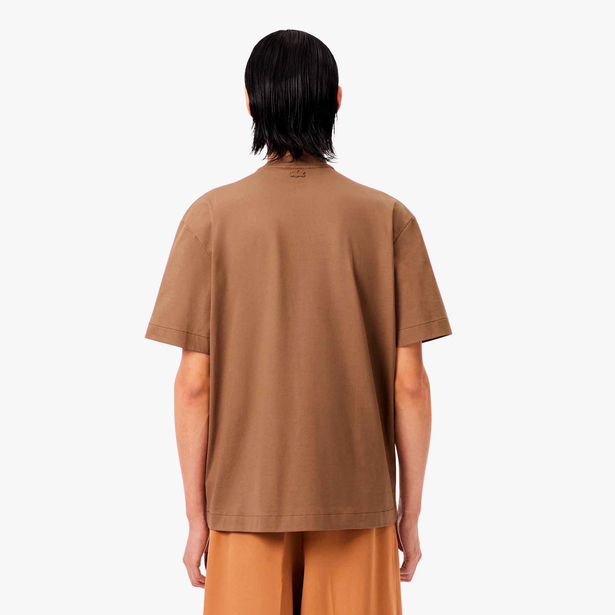 『FW25 Fashion Show』ビーズワニモチーフTシャツ