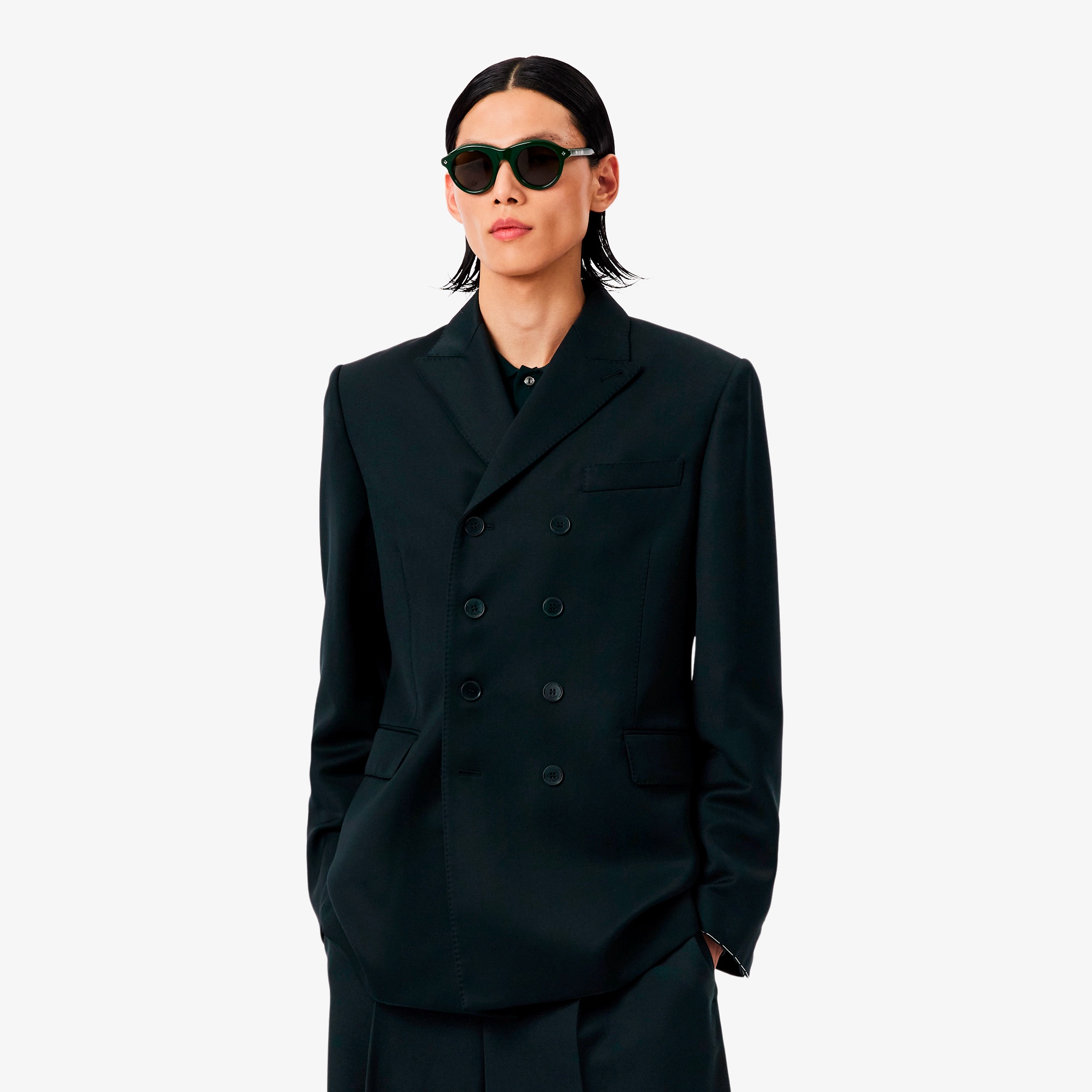 『FW25 Fashion Show』ダブルブレストライトウールブレザー