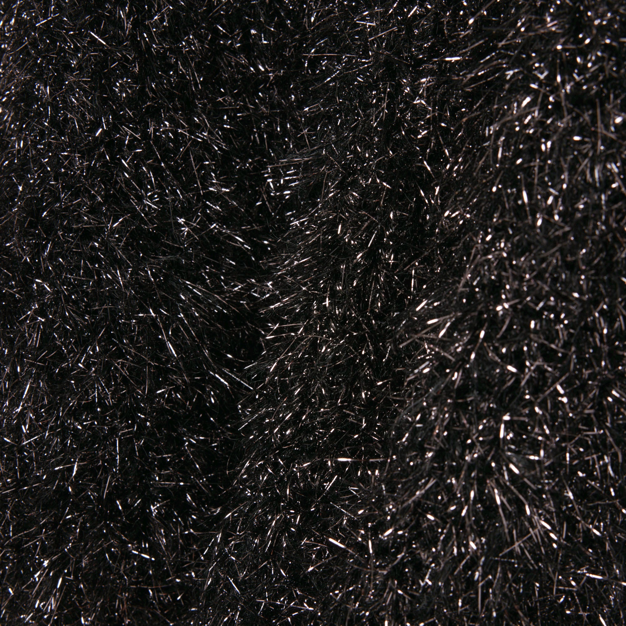 『FW25 Fashion Show』ルレックスニットポロカラーセーター