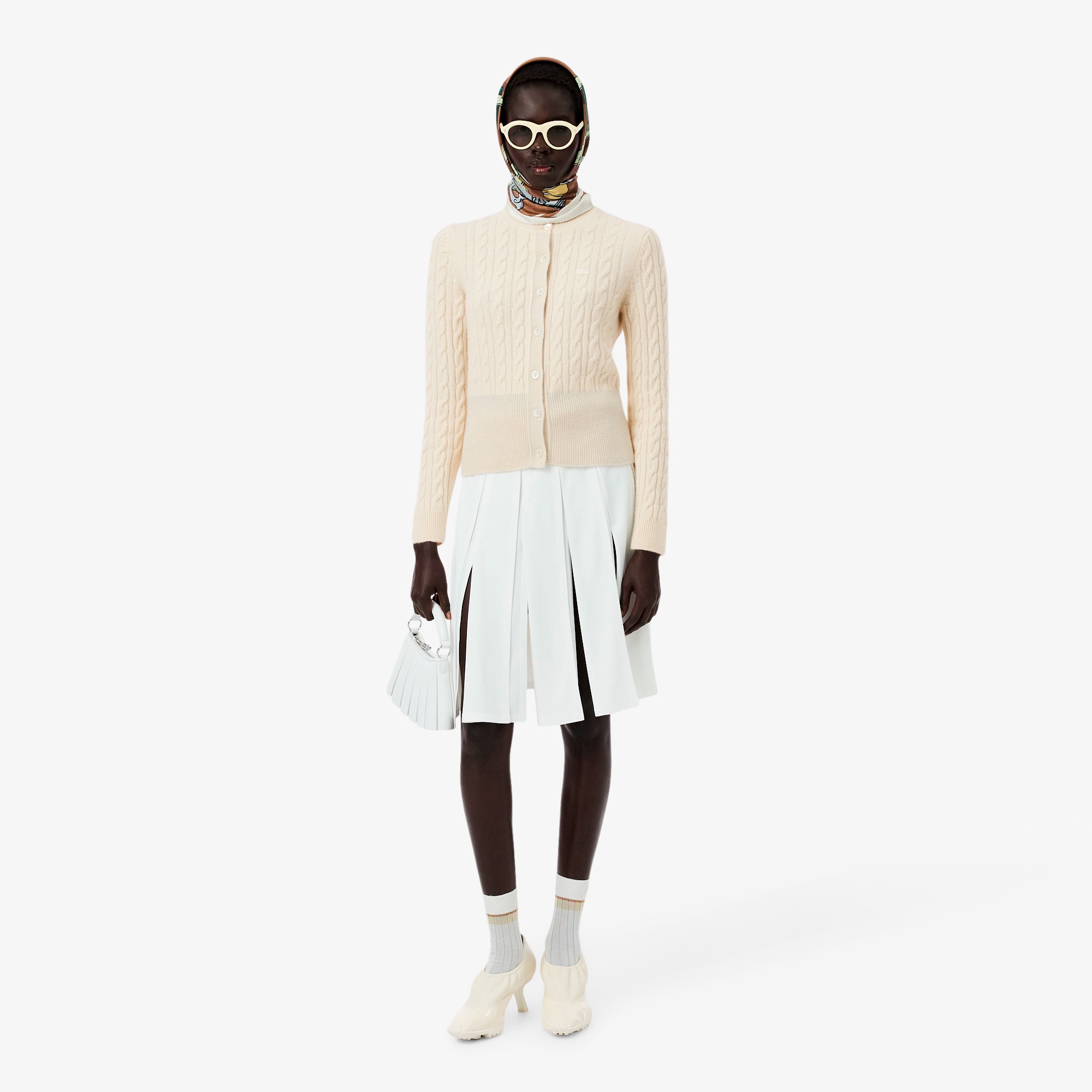 『FW25 Fashion Show』カシミアケーブルニットカーディガン