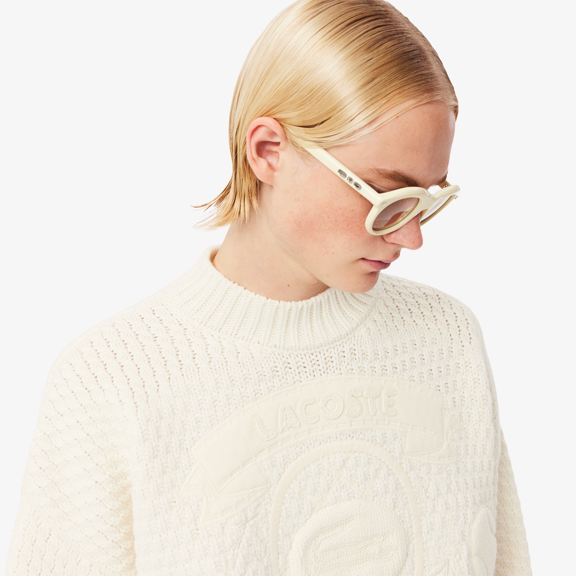 『FW25 Fashion Show』グラフィックワッペンウールニットセーター