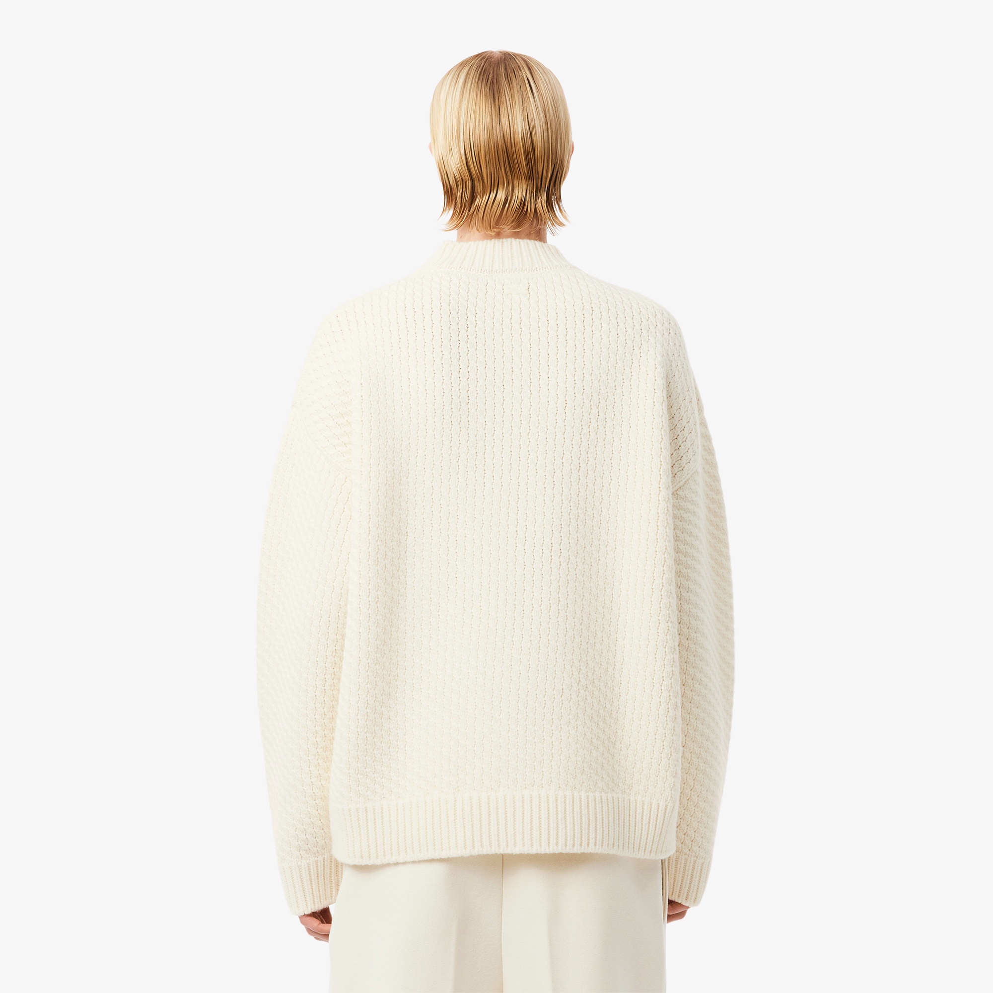 『FW25 Fashion Show』グラフィックワッペンウールニットセーター