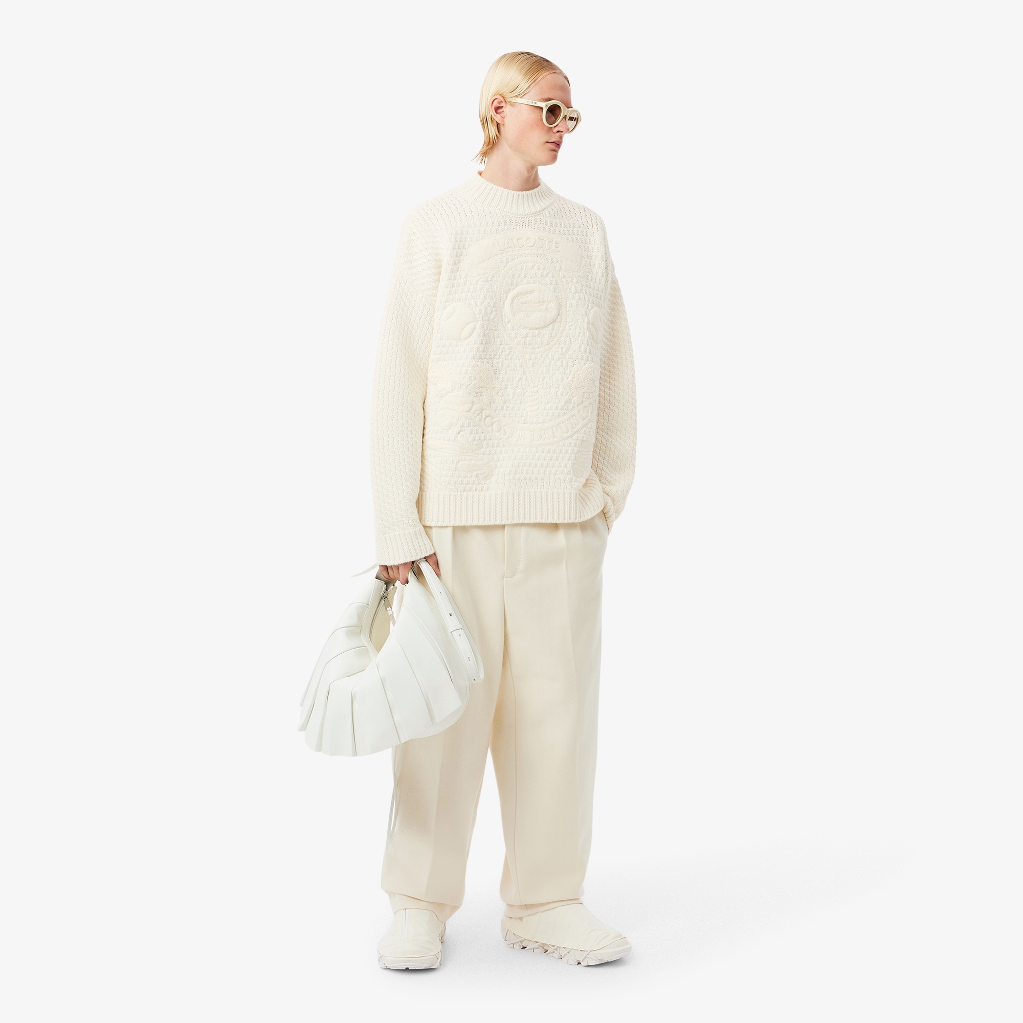 『FW25 Fashion Show』グラフィックワッペンウールニットセーター