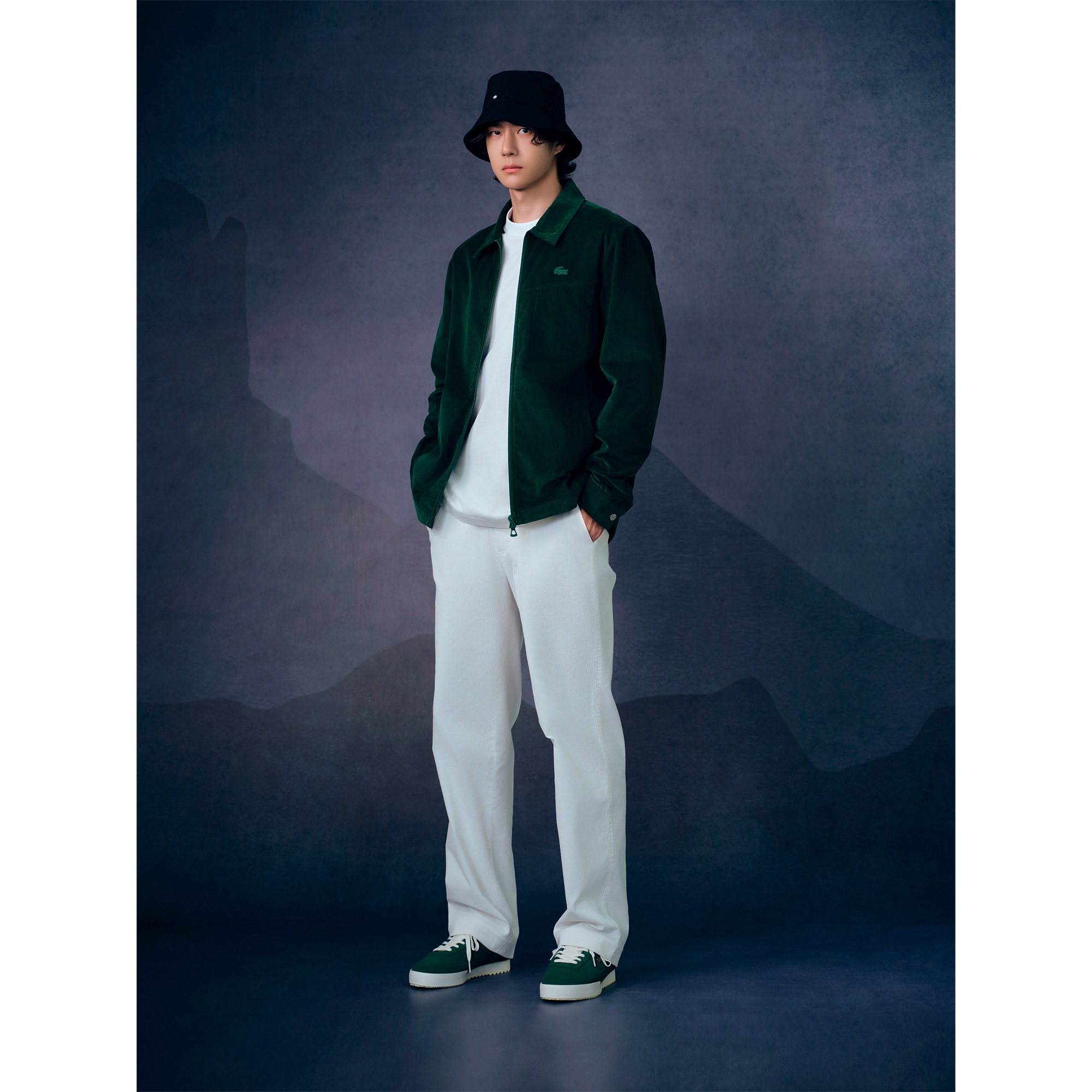 『Lacoste from Yibo』ストレートフィットコーデュロイパンツ
