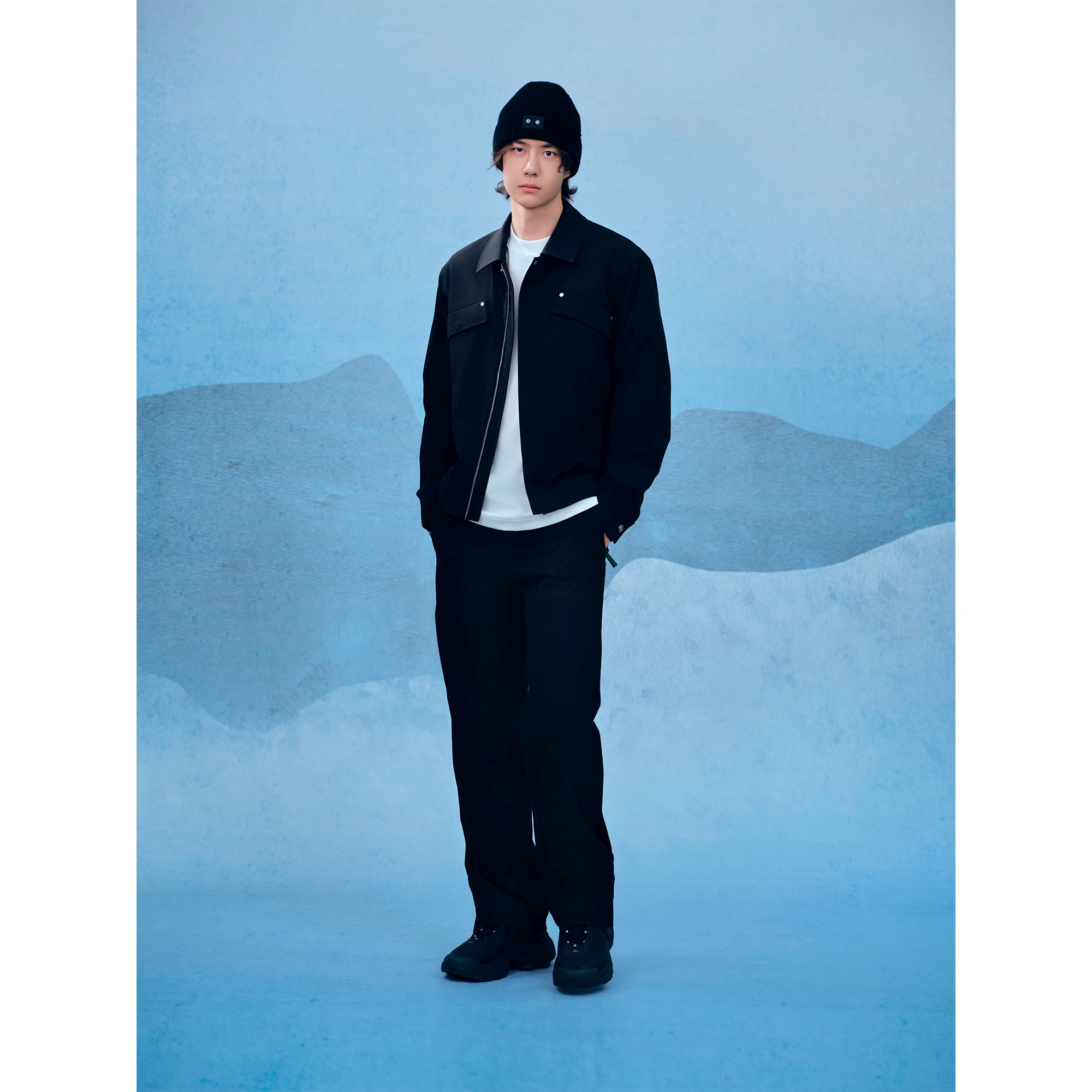 『Lacoste from Yibo』ストレートフィットウォーターレペレントパンツ