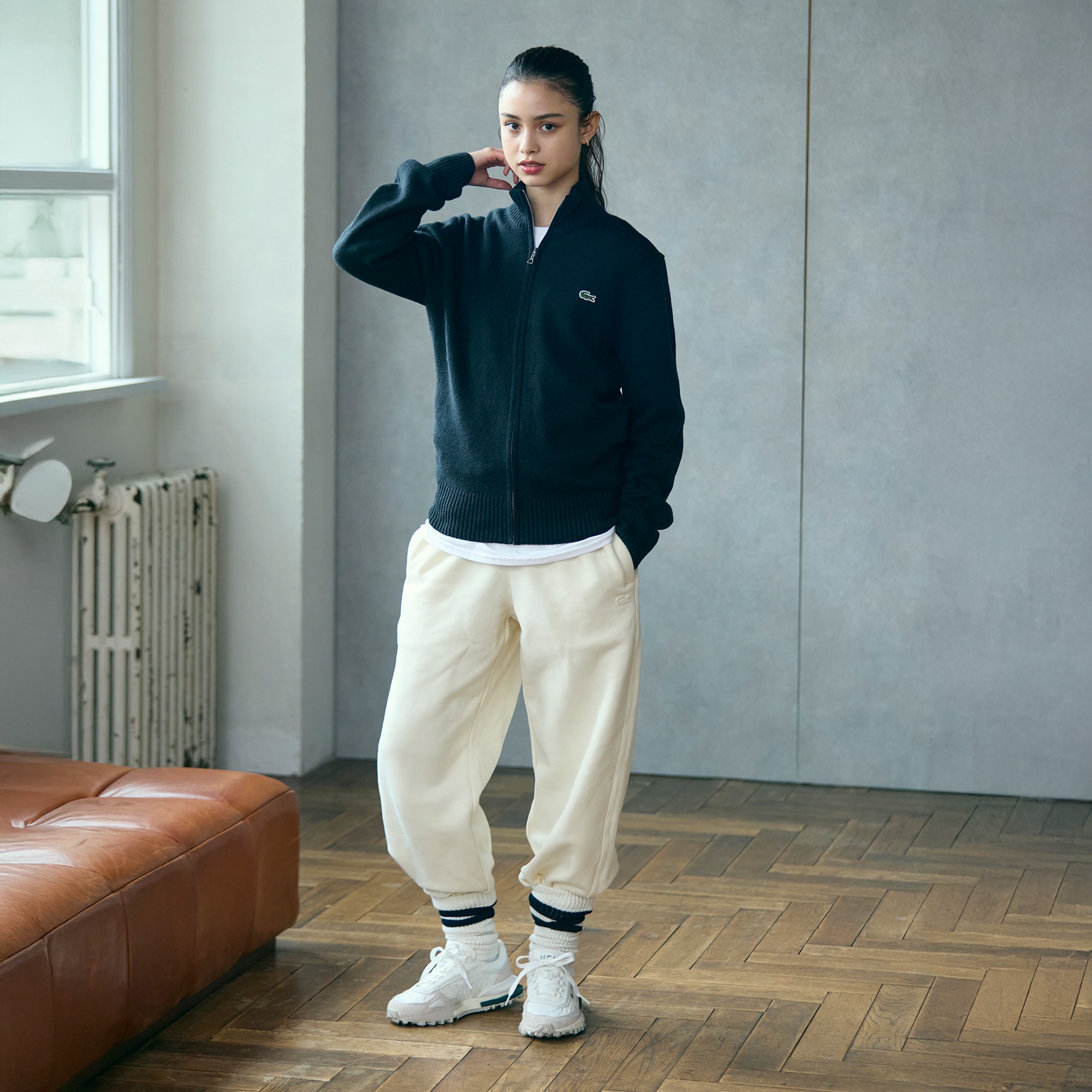 ハイネックフルジップニットセーター