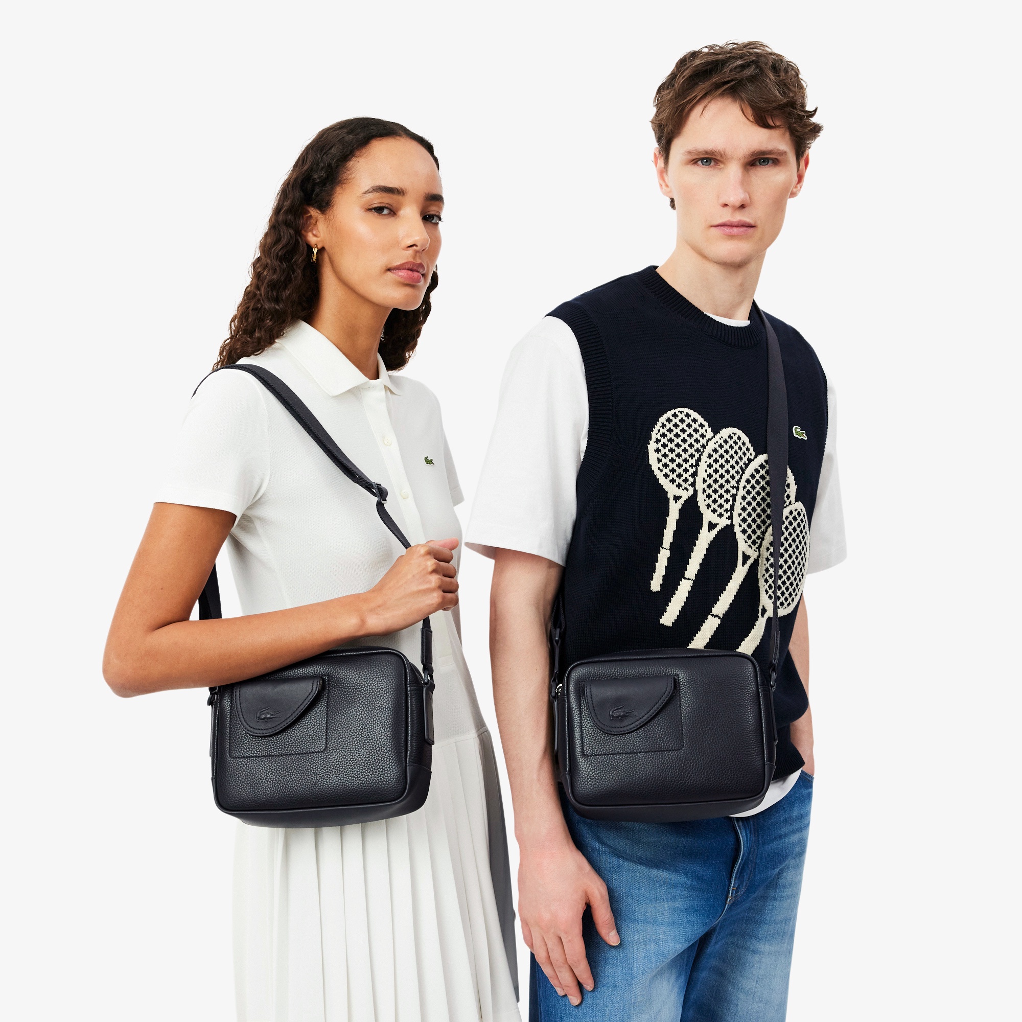 クラブ ラコステ グレインレザー コンパクトショルダーバッグ