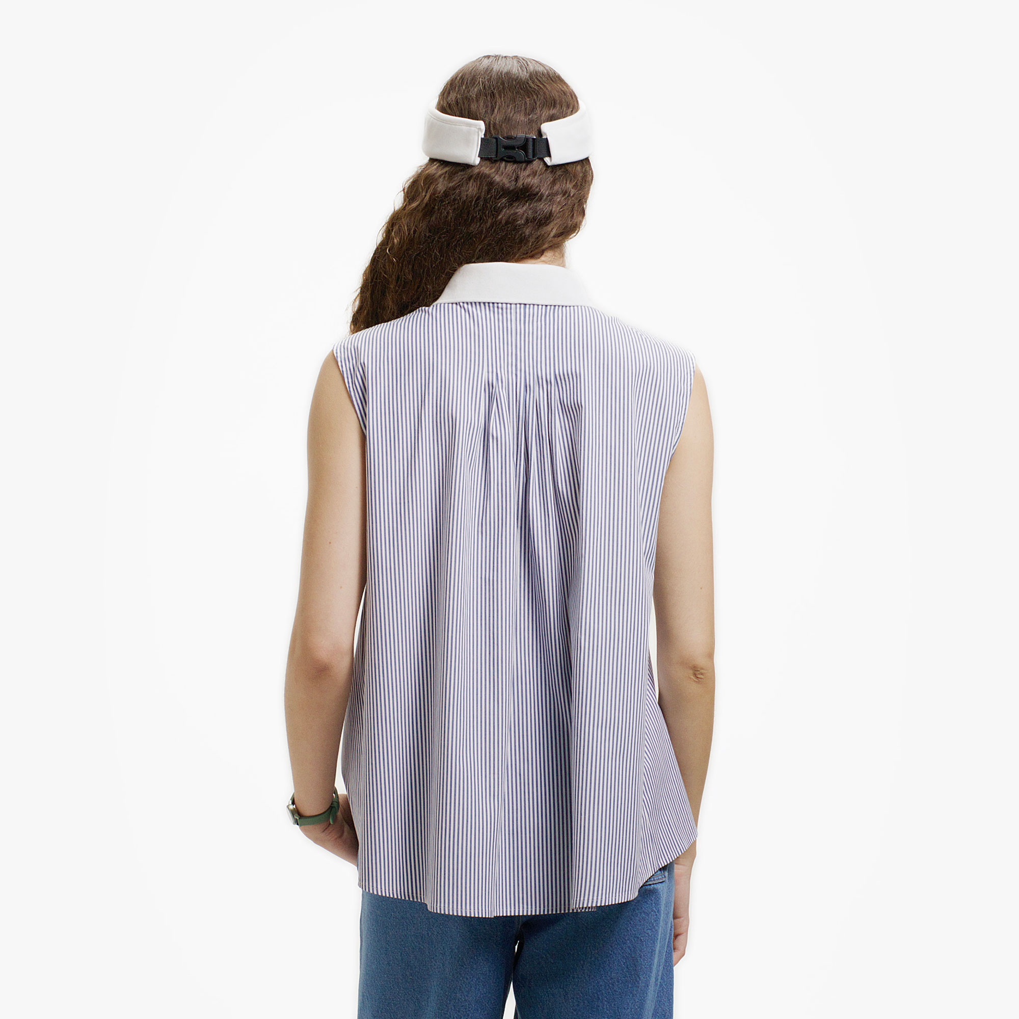 ノースリーブAラインシャツ