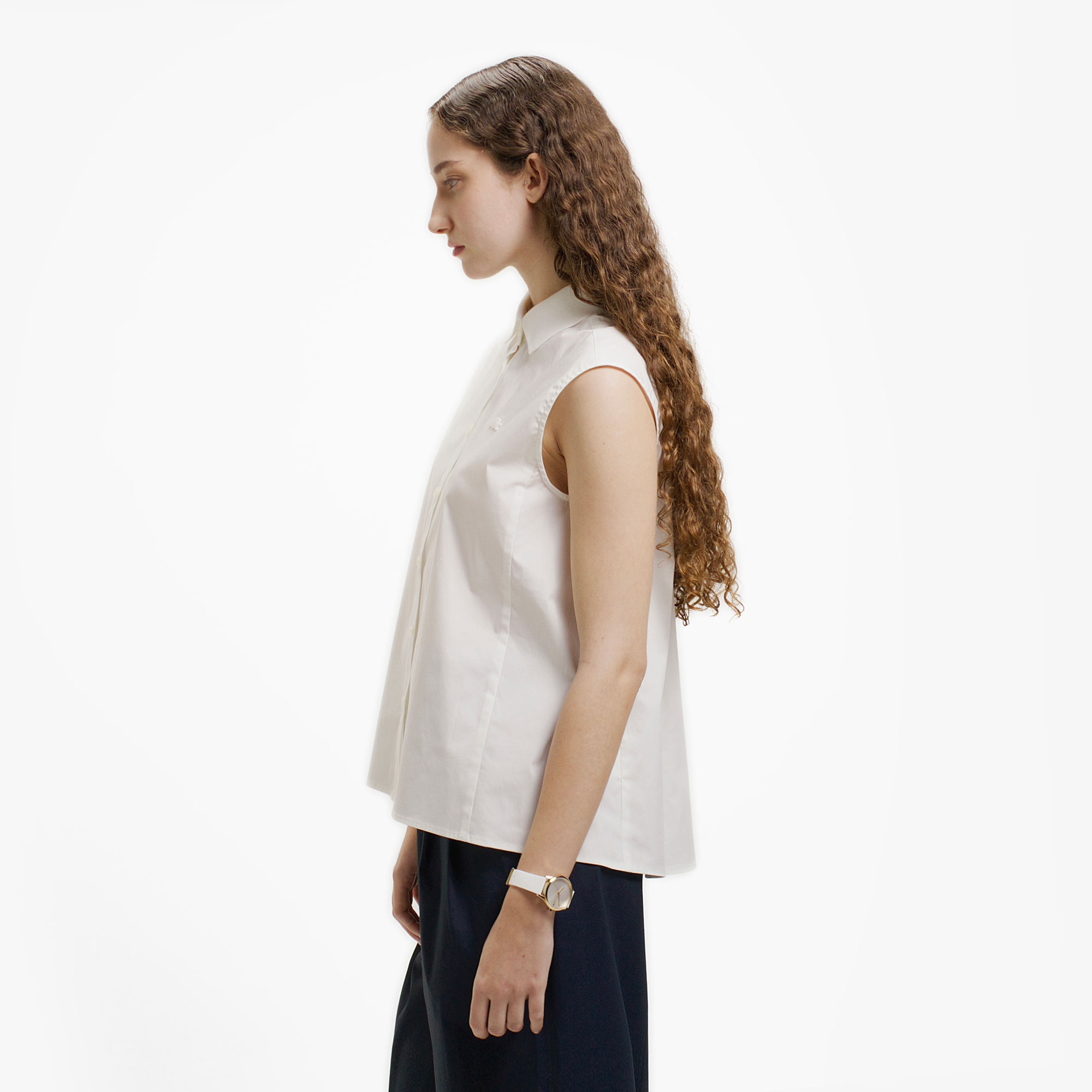 ノースリーブAラインシャツ