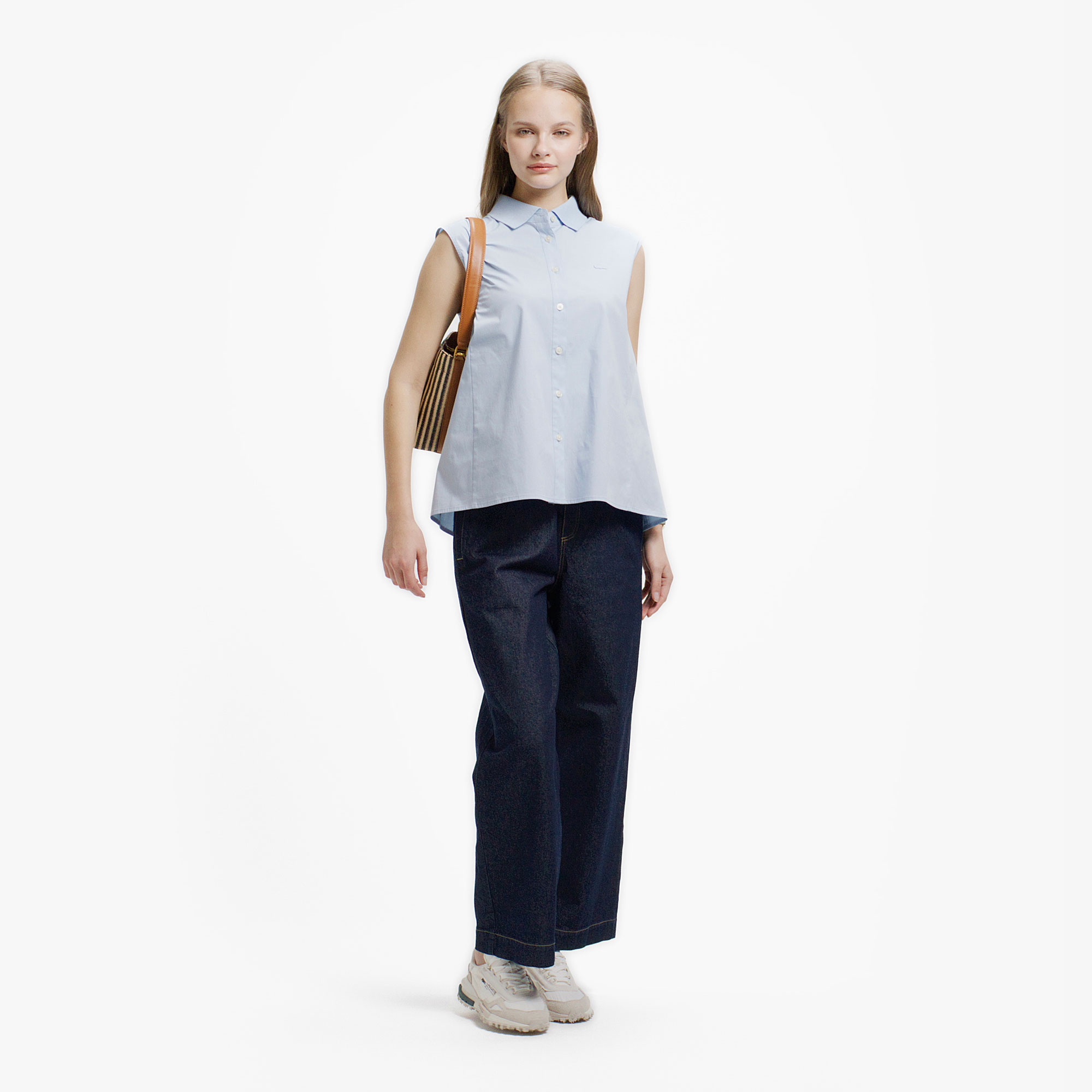 ノースリーブAラインシャツ