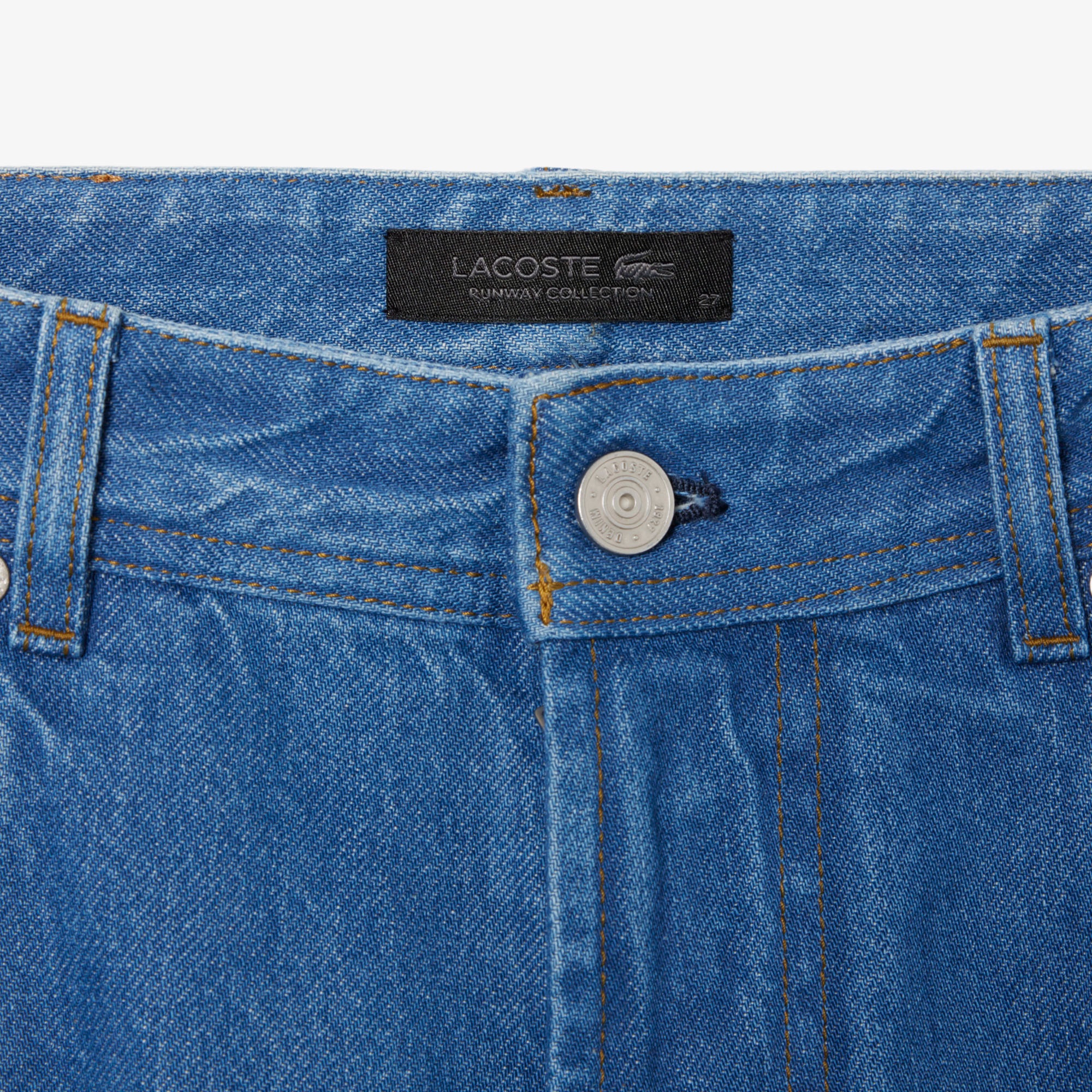 『SS26 Fashion Show』 バレルレッグデニムパンツ