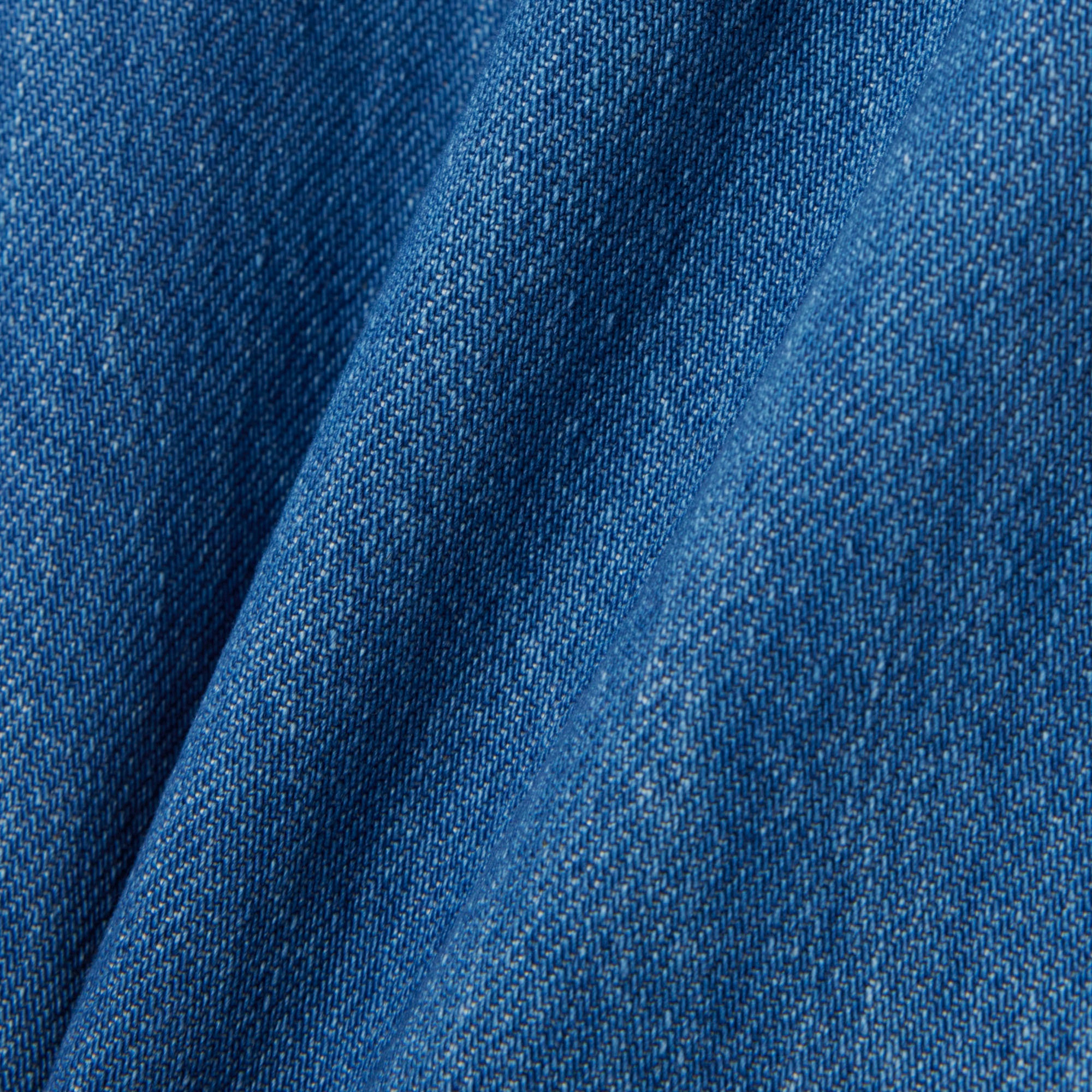 『SS26 Fashion Show』 バレルレッグデニムパンツ