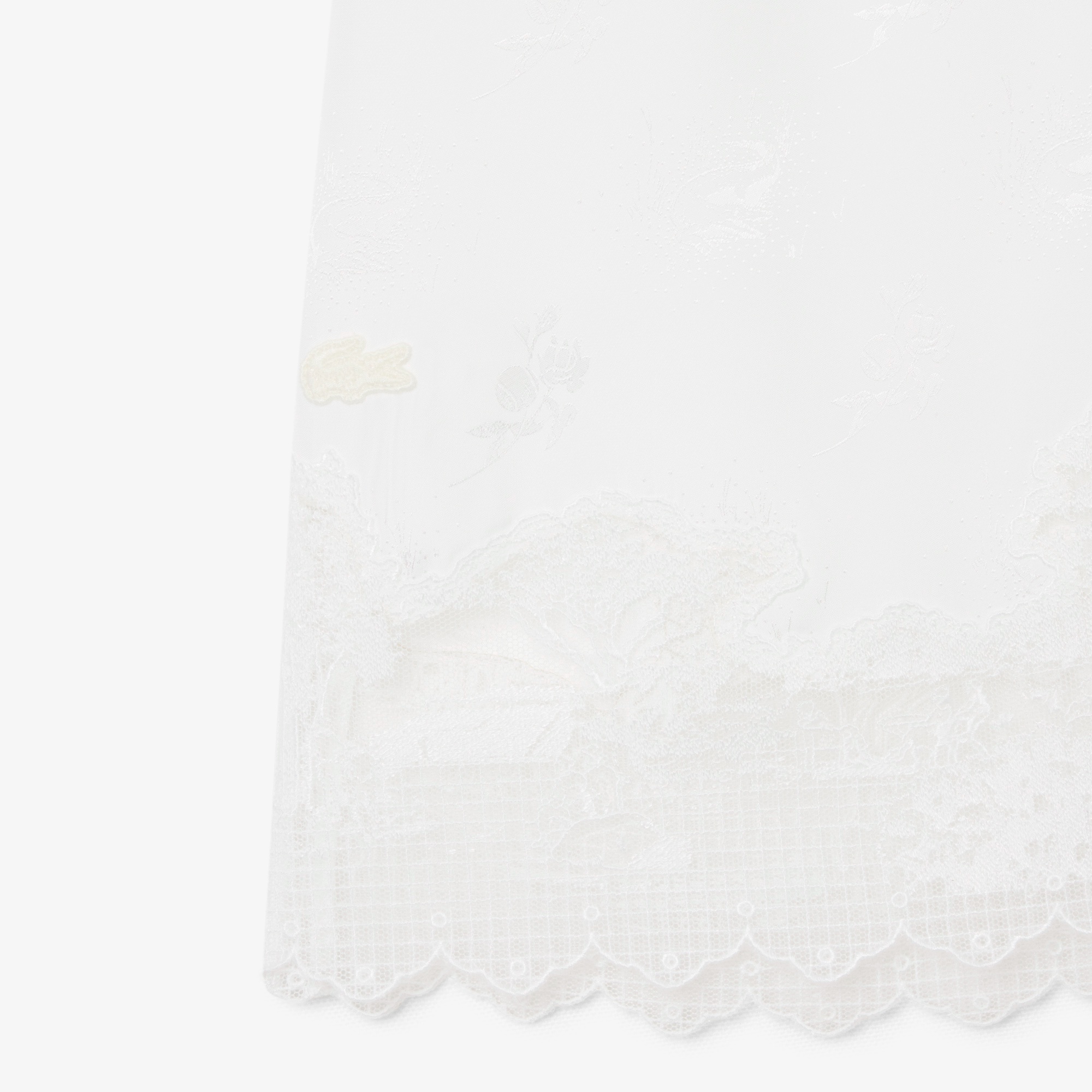 『SS26 Fashion Show』 ランドスケープ刺しゅうチュールスカート