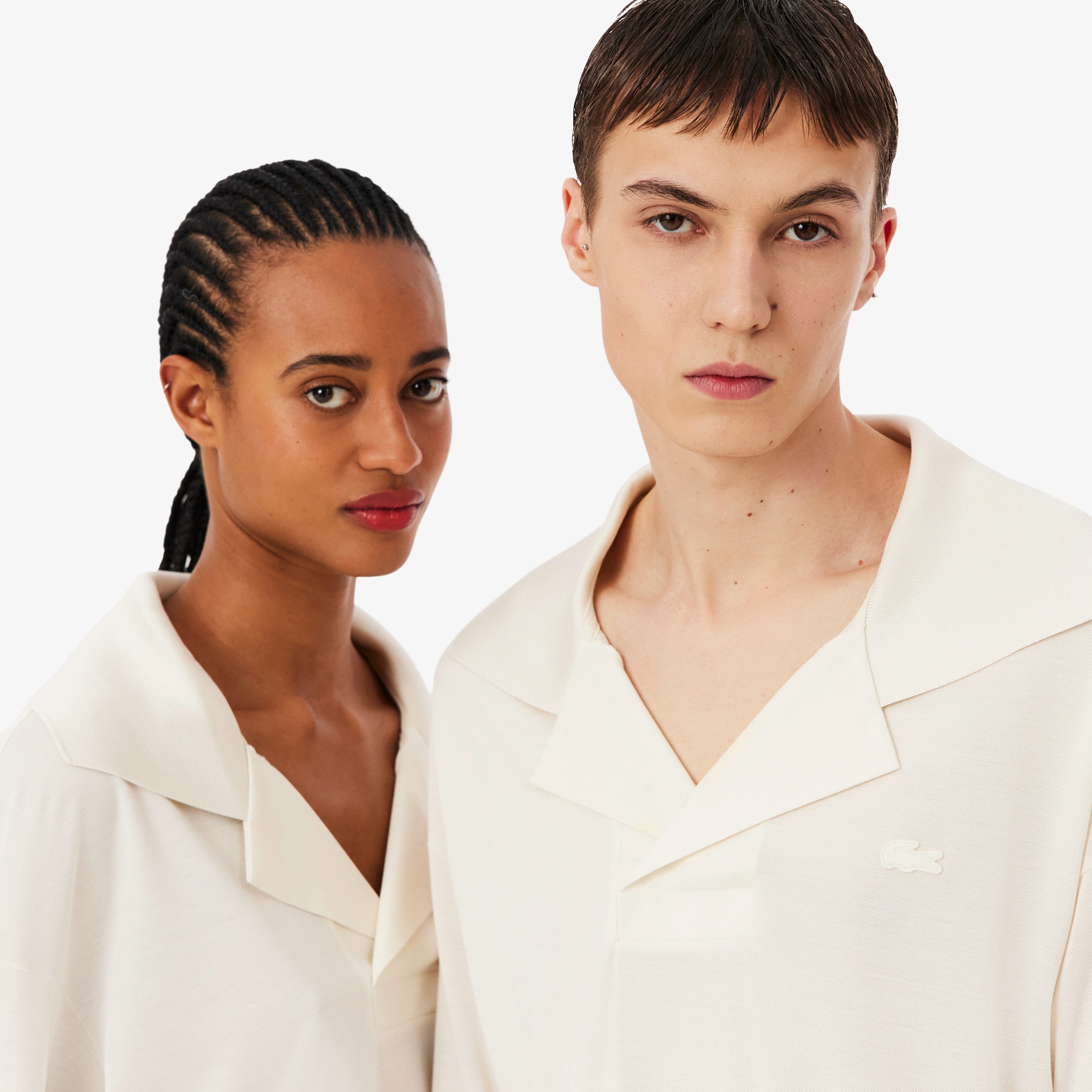 『SS26 Fashion Show』 シルク鹿の子ボタンレスポロシャツ