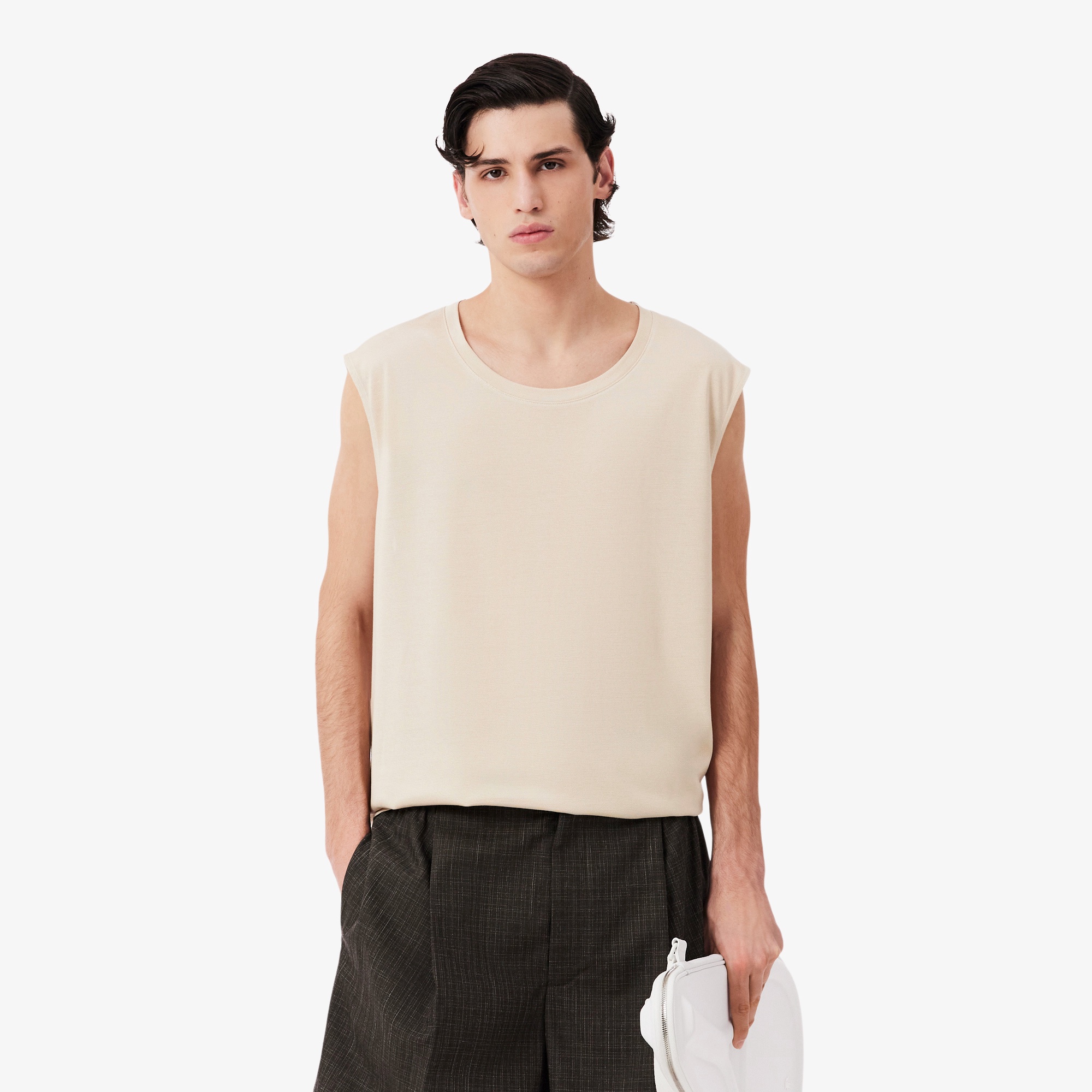 『SS26 Fashion Show』 シルク鹿の子地ノースリーブ