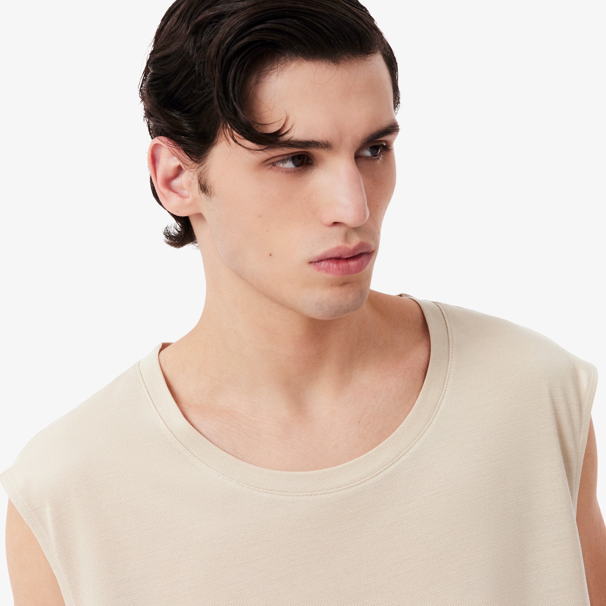 『SS26 Fashion Show』 シルク鹿の子地ノースリーブ