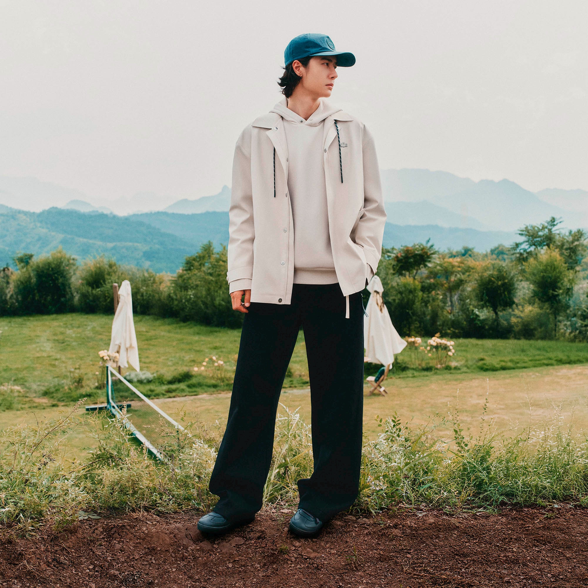 『JOURNEY WITH YIBO』撥水コーチジャケット
