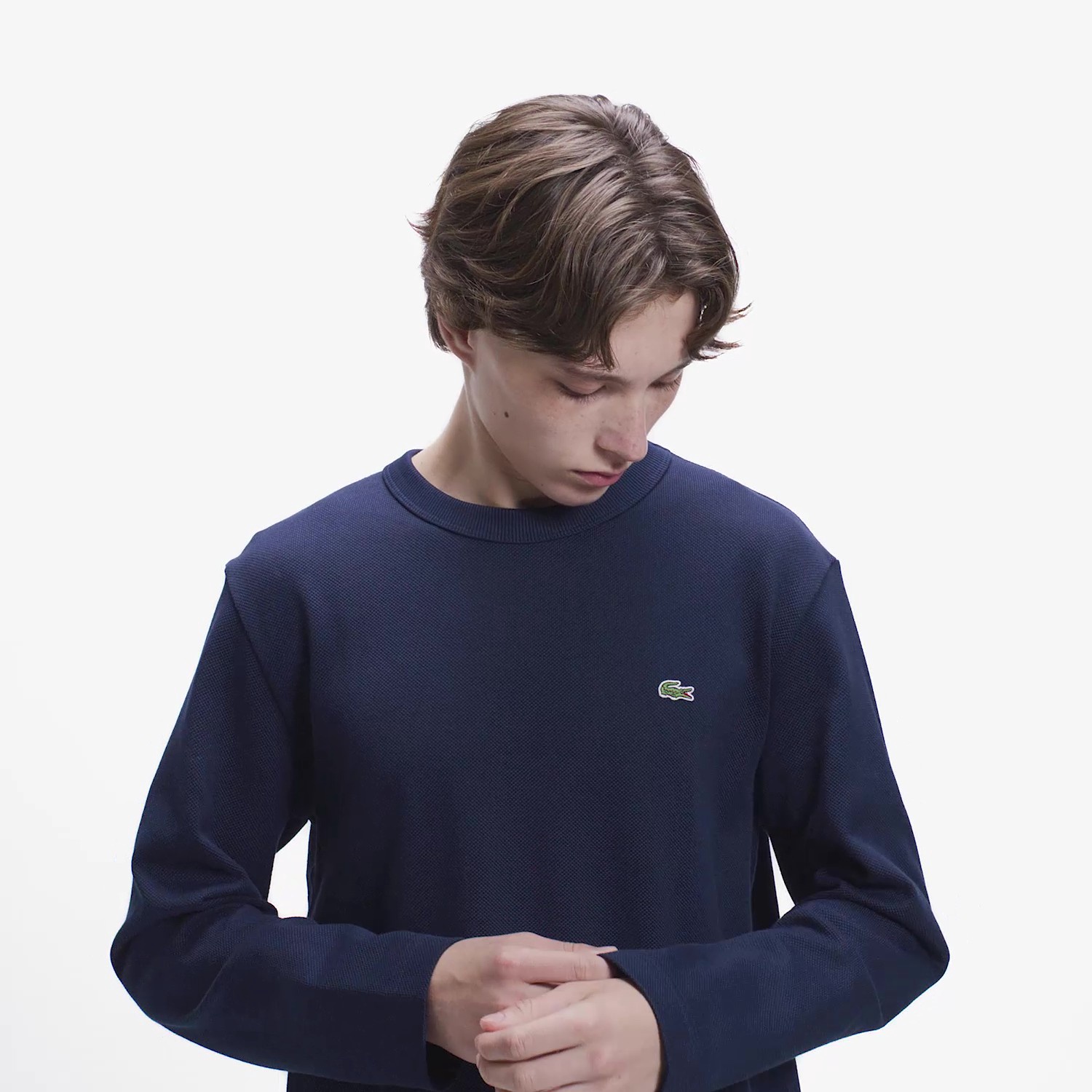 クラシックフィットロングスリーブTシャツ