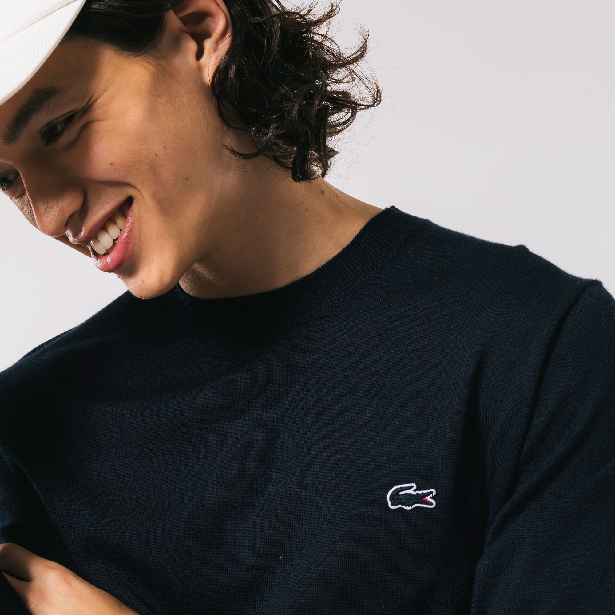 ウォッシャブルウールクルーネックニットセーター