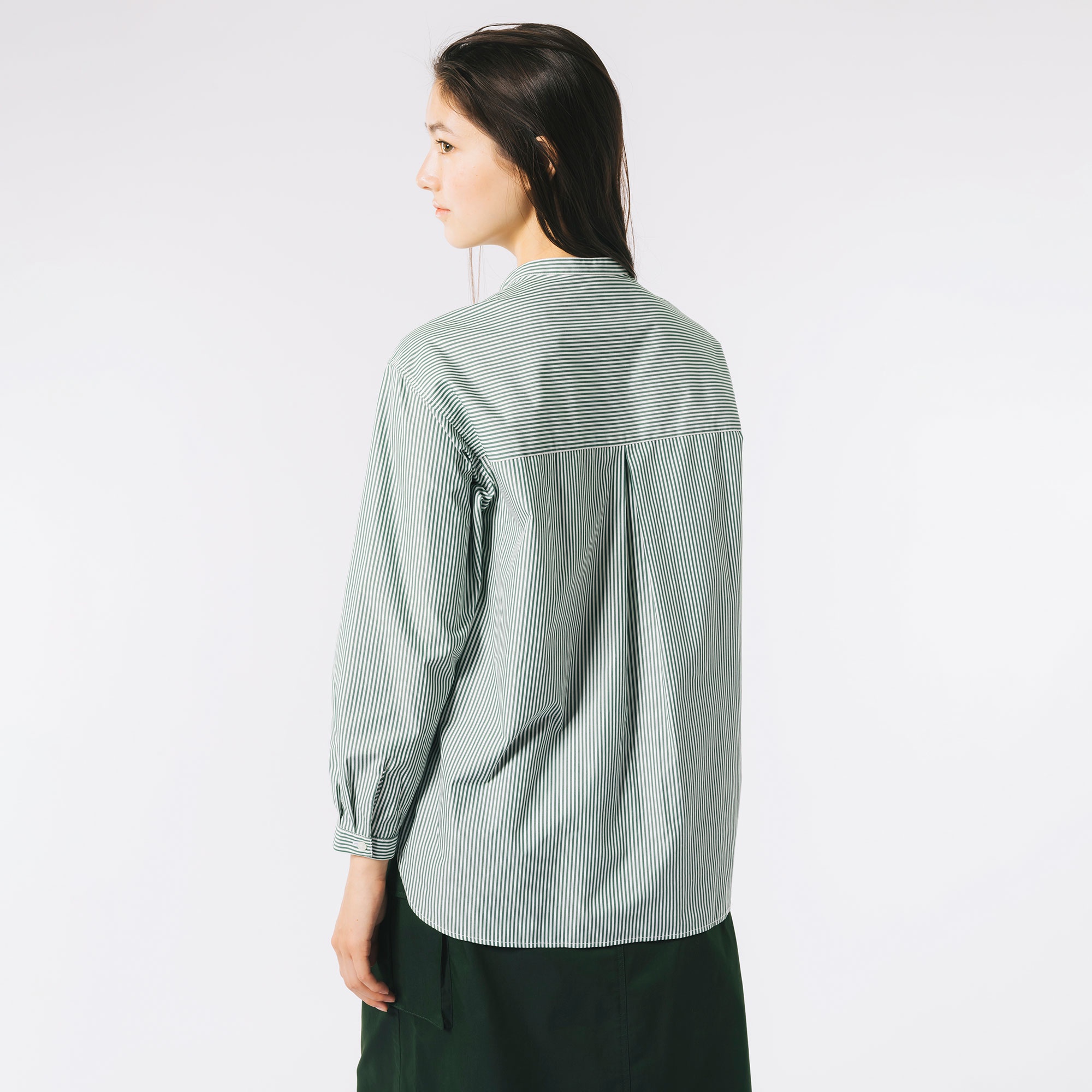 スタンドカラープルオーバーブラウス