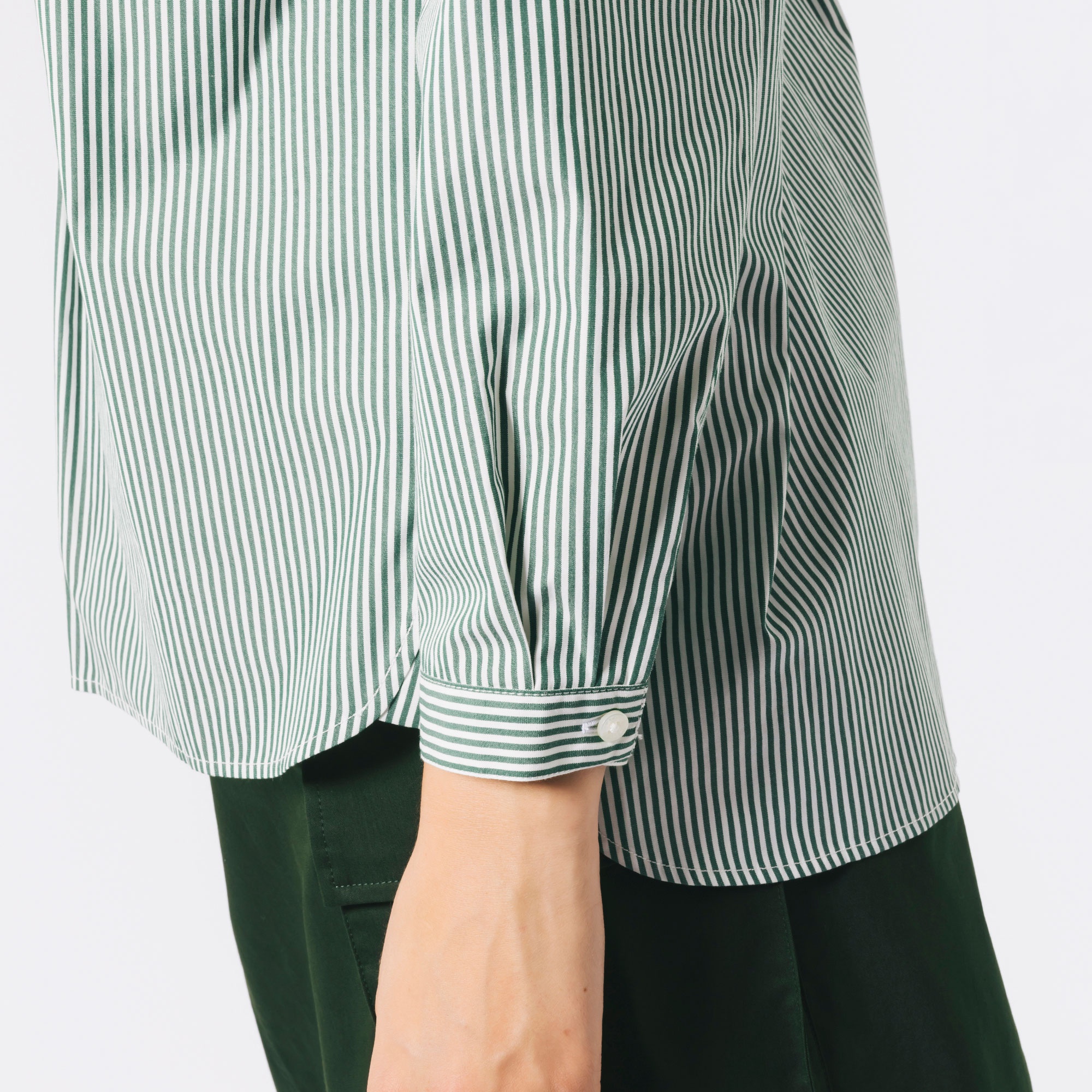 スタンドカラープルオーバーブラウス