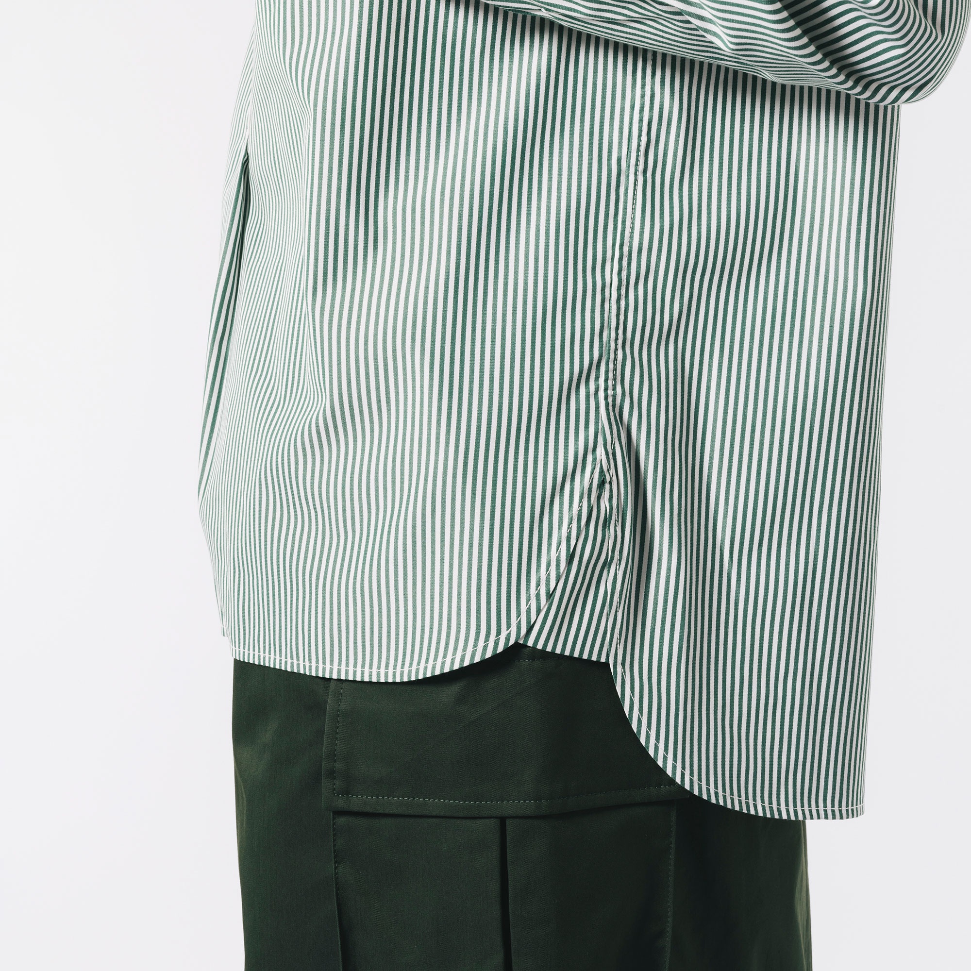 スタンドカラープルオーバーブラウス