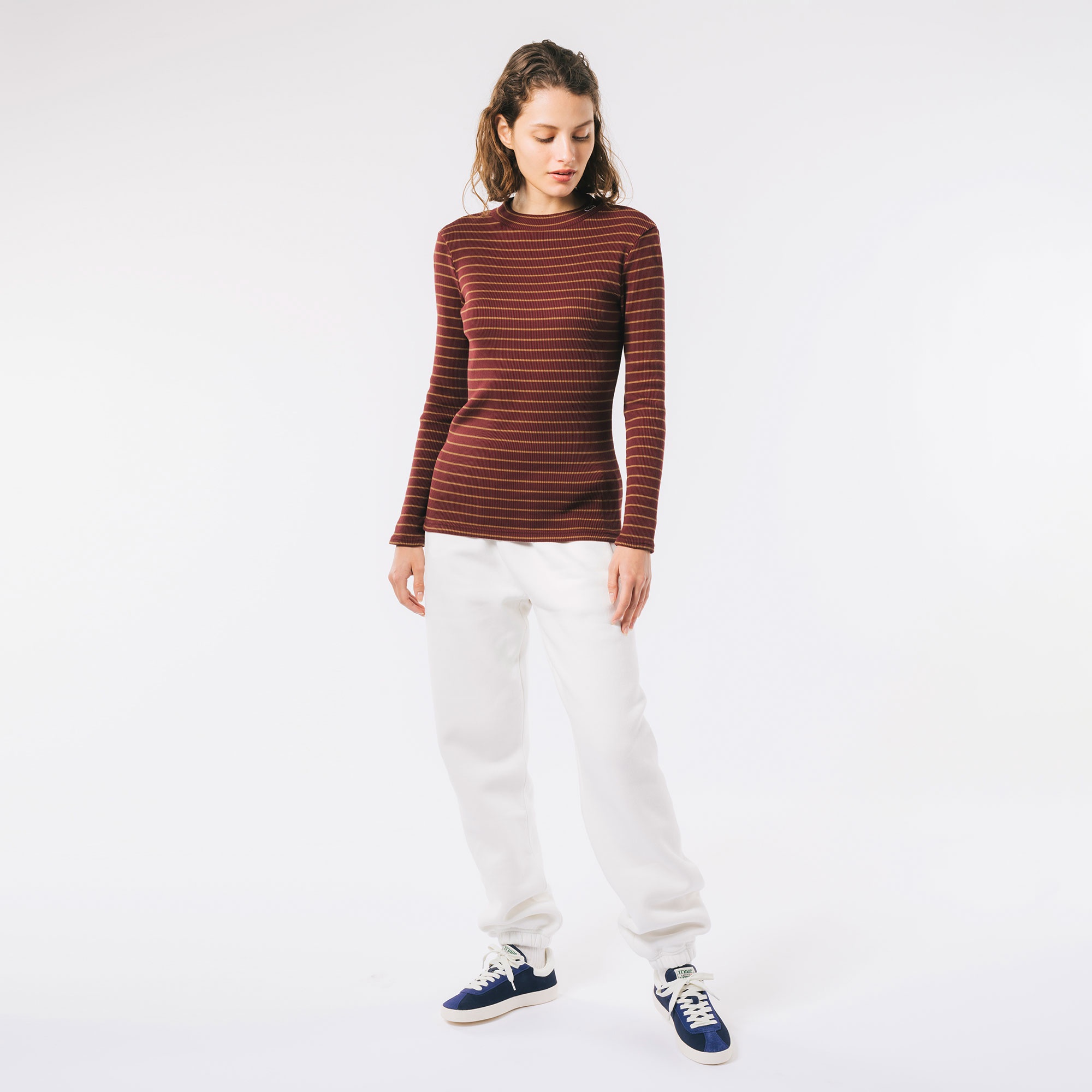 モックネックロングスリーブTシャツ