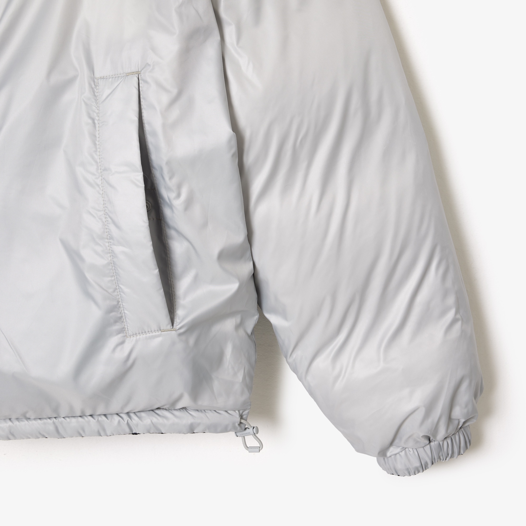 リバーシブルダウンジャケット