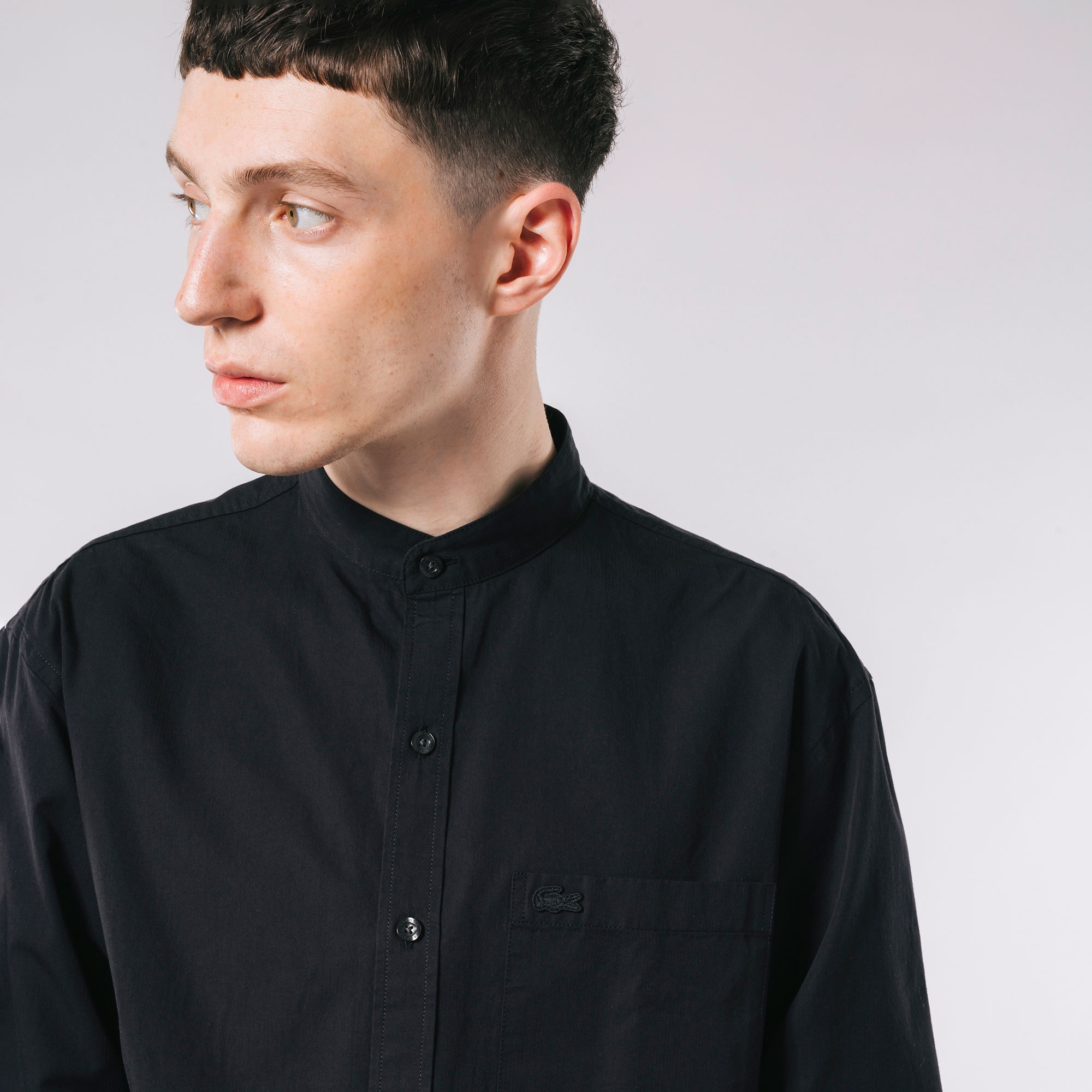 スタンドカラーシャツ